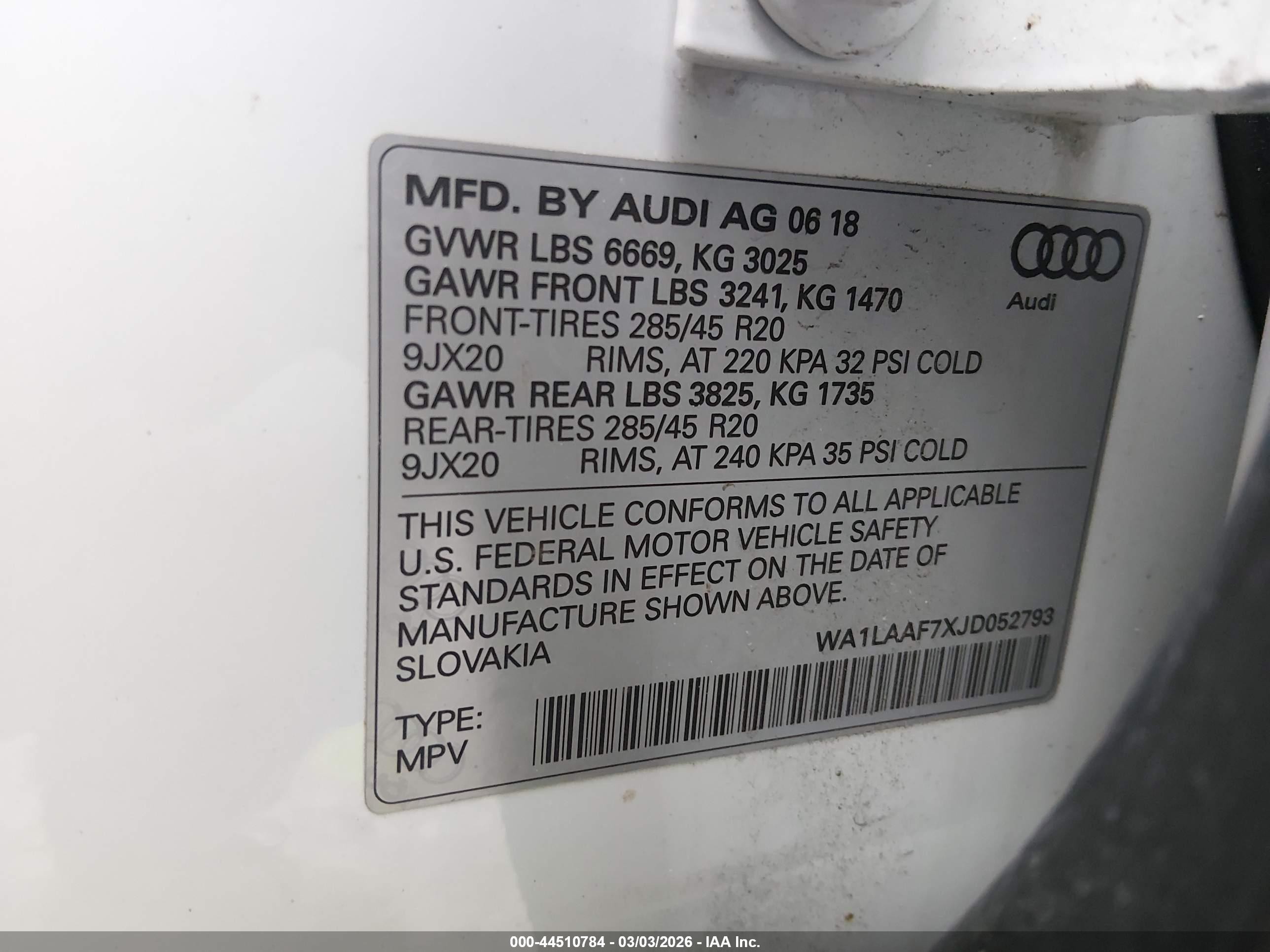 2018 Audi Q7 3.0t Premium White vin: WA1LAAF7XJD052793