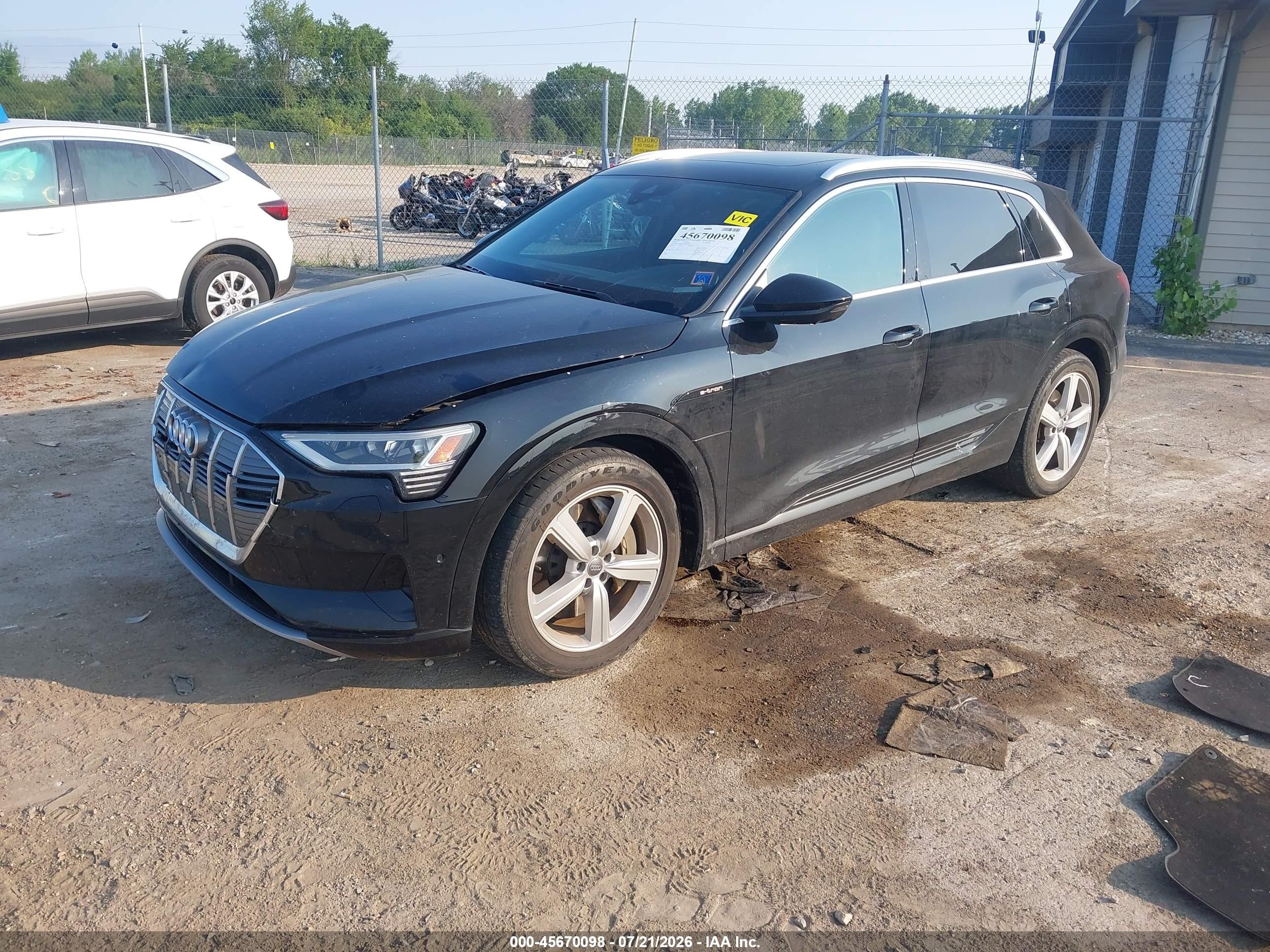 2019 Audi E-tron Premium Plus Black vin: WA1LAAGE4KB009822
