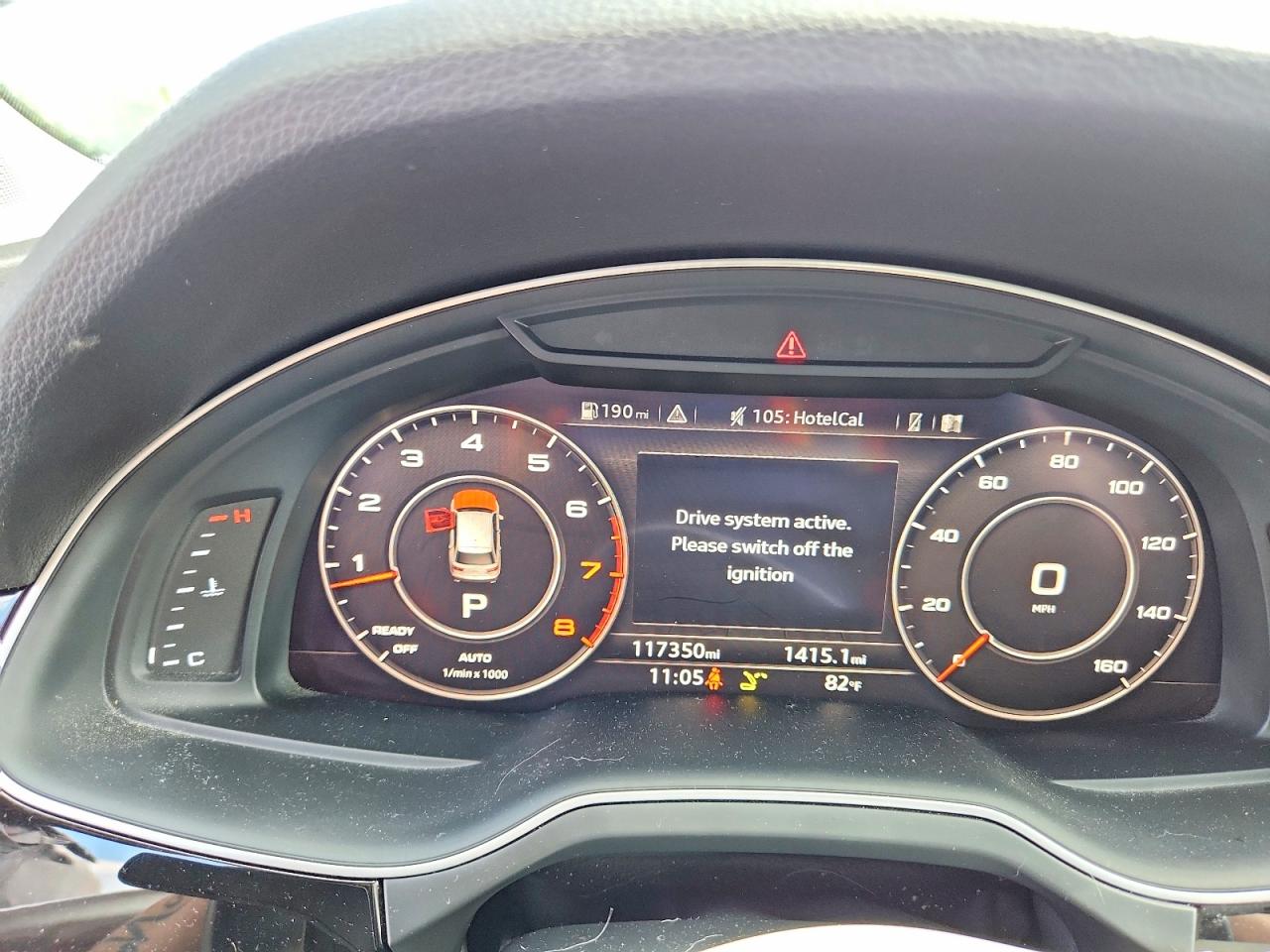 2018 Audi Q7 Premium Plus Серебряный vin: WA1LABF76JD010675