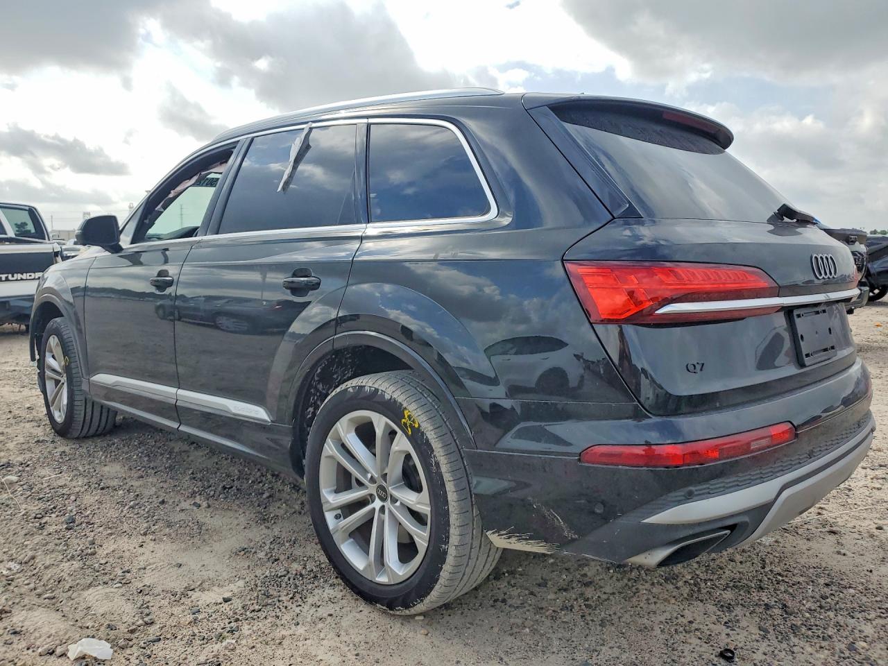 2025 Audi Q7 Premium Plus Black vin: WA1LCBF70SD022039