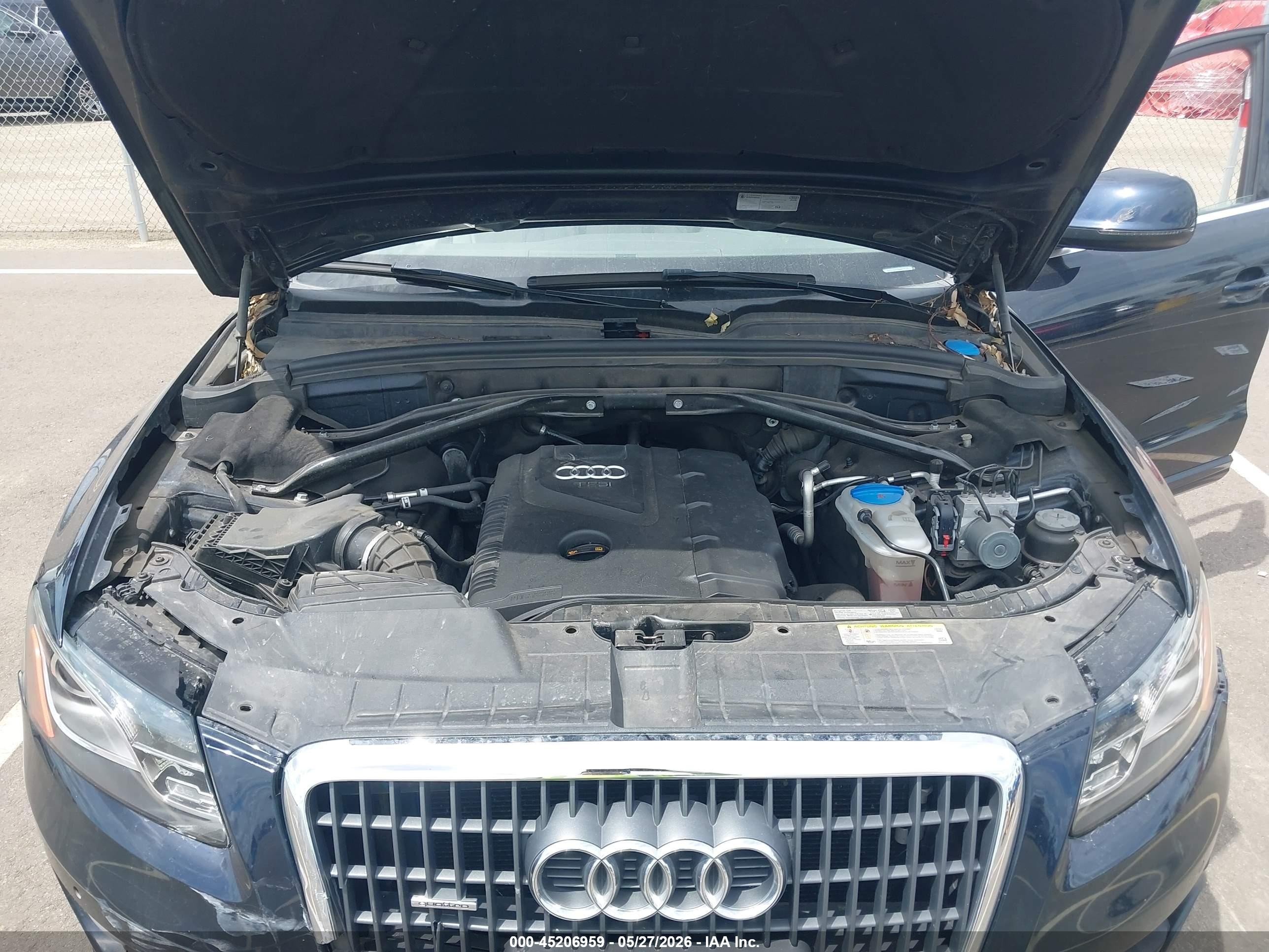 2011 Audi Q5 2.0t Premium Dark Blue vin: WA1LFAFP0BA017118