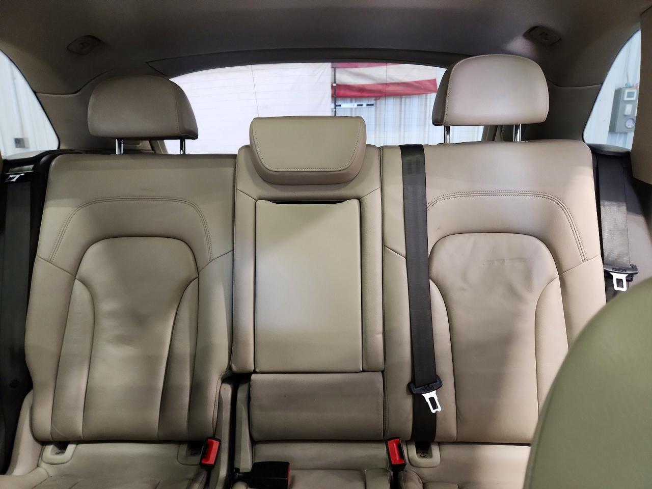 2011 Audi Q5 Premium Plus Brown vin: WA1LFAFP0BA029169