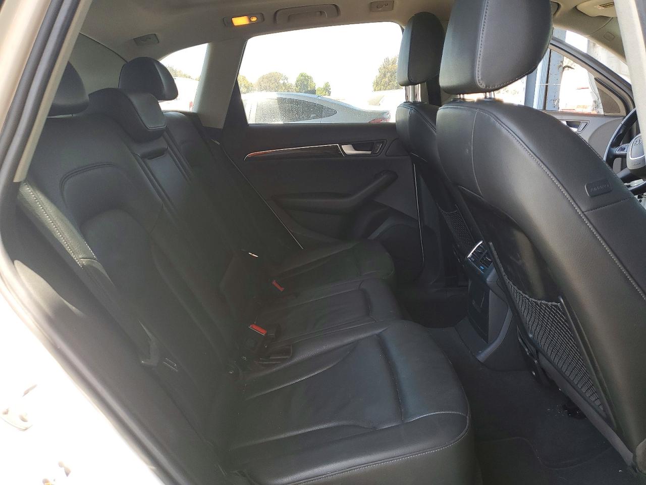 2011 Audi Q5 Premium Plus White vin: WA1LFAFP0BA065296