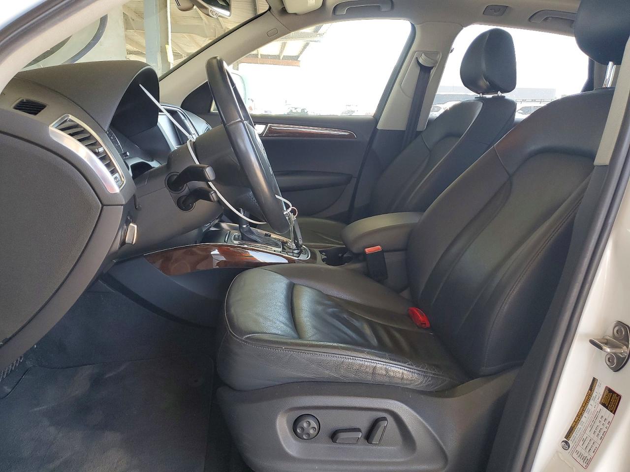 2011 Audi Q5 Premium Plus White vin: WA1LFAFP0BA065296
