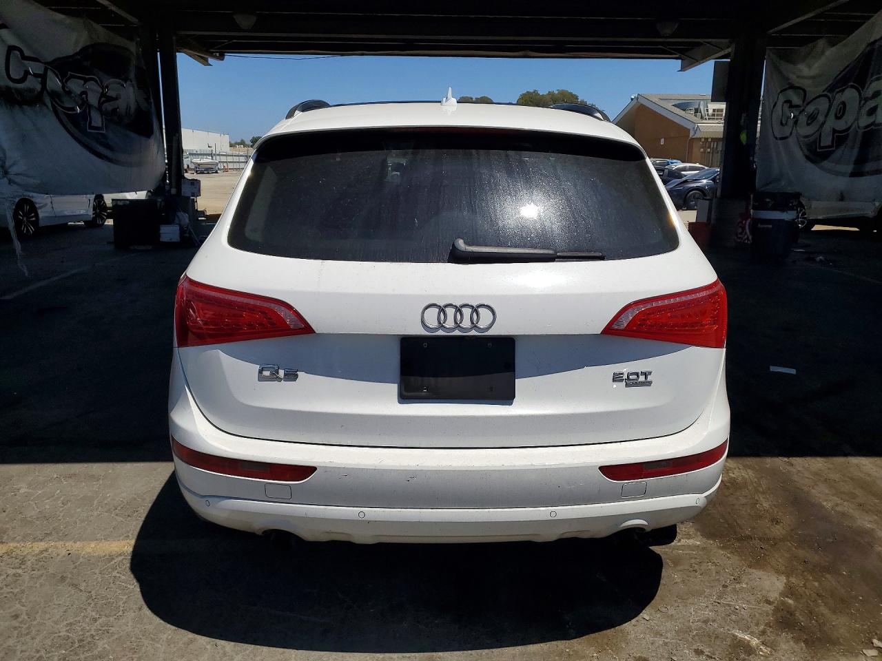2011 Audi Q5 Premium Plus White vin: WA1LFAFP0BA065296