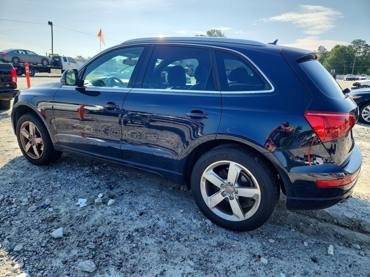 2011 Audi Q5 Premium Plus Синий vin: WA1LFAFP0BA069784