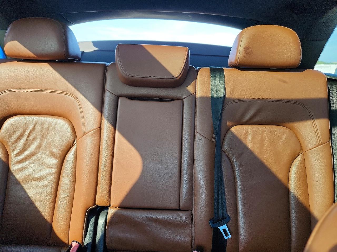 2011 Audi Q5 Premium Plus Синий vin: WA1LFAFP0BA069784