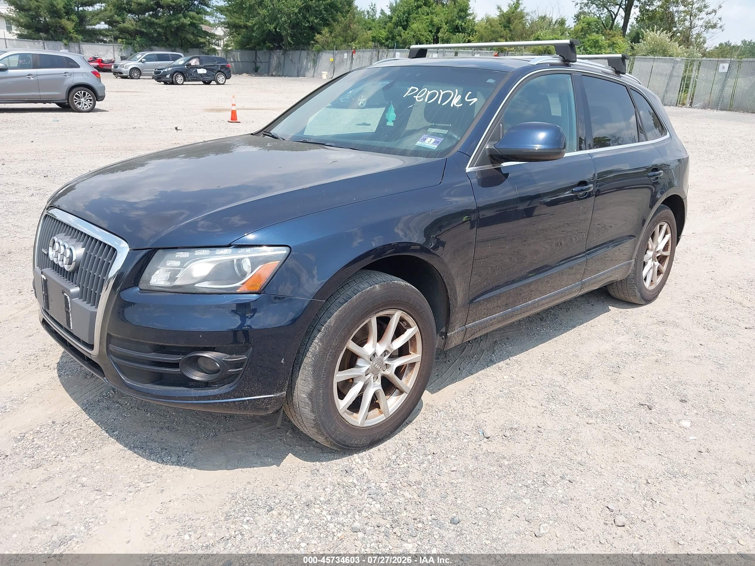 2011 Audi Q5 2.0t Premium Blue vin: WA1LFAFP0BA082986