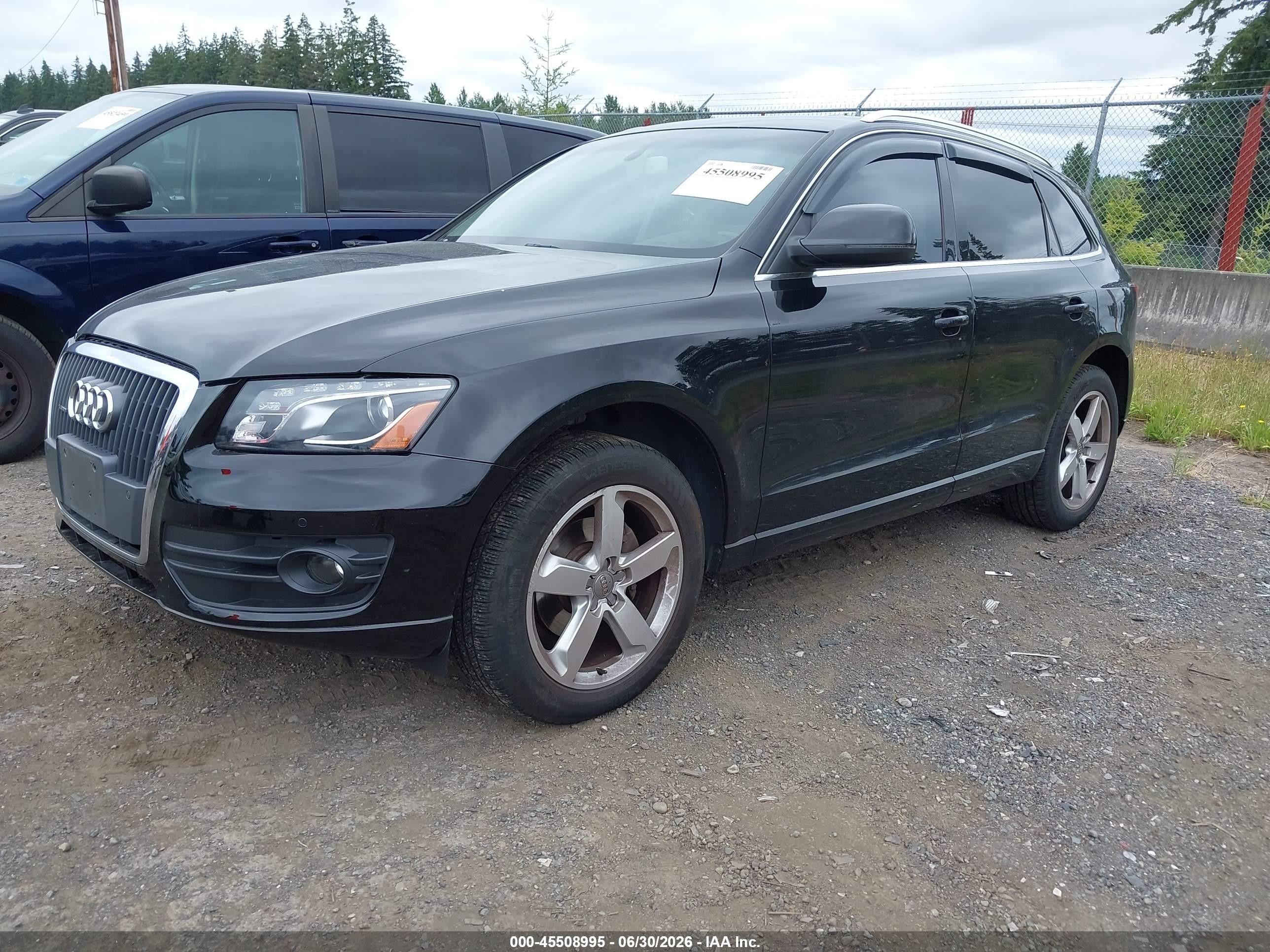 2011 Audi Q5 2.0t Premium Black vin: WA1LFAFP0BA085578