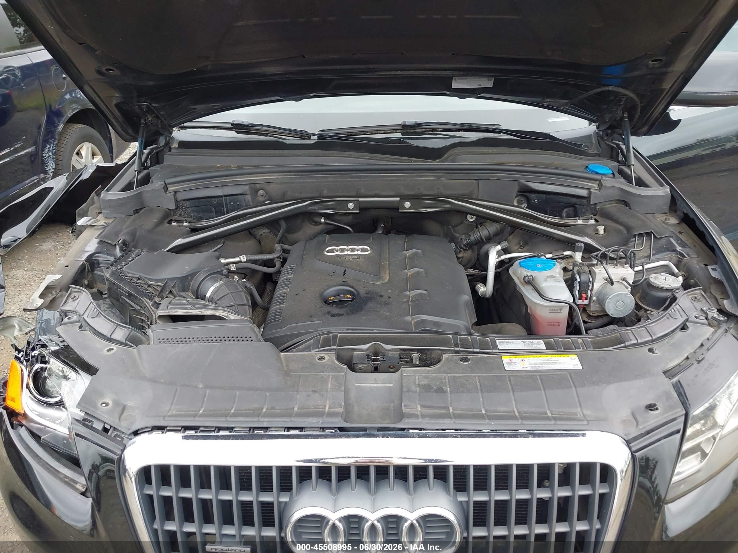 2011 Audi Q5 2.0t Premium Black vin: WA1LFAFP0BA085578