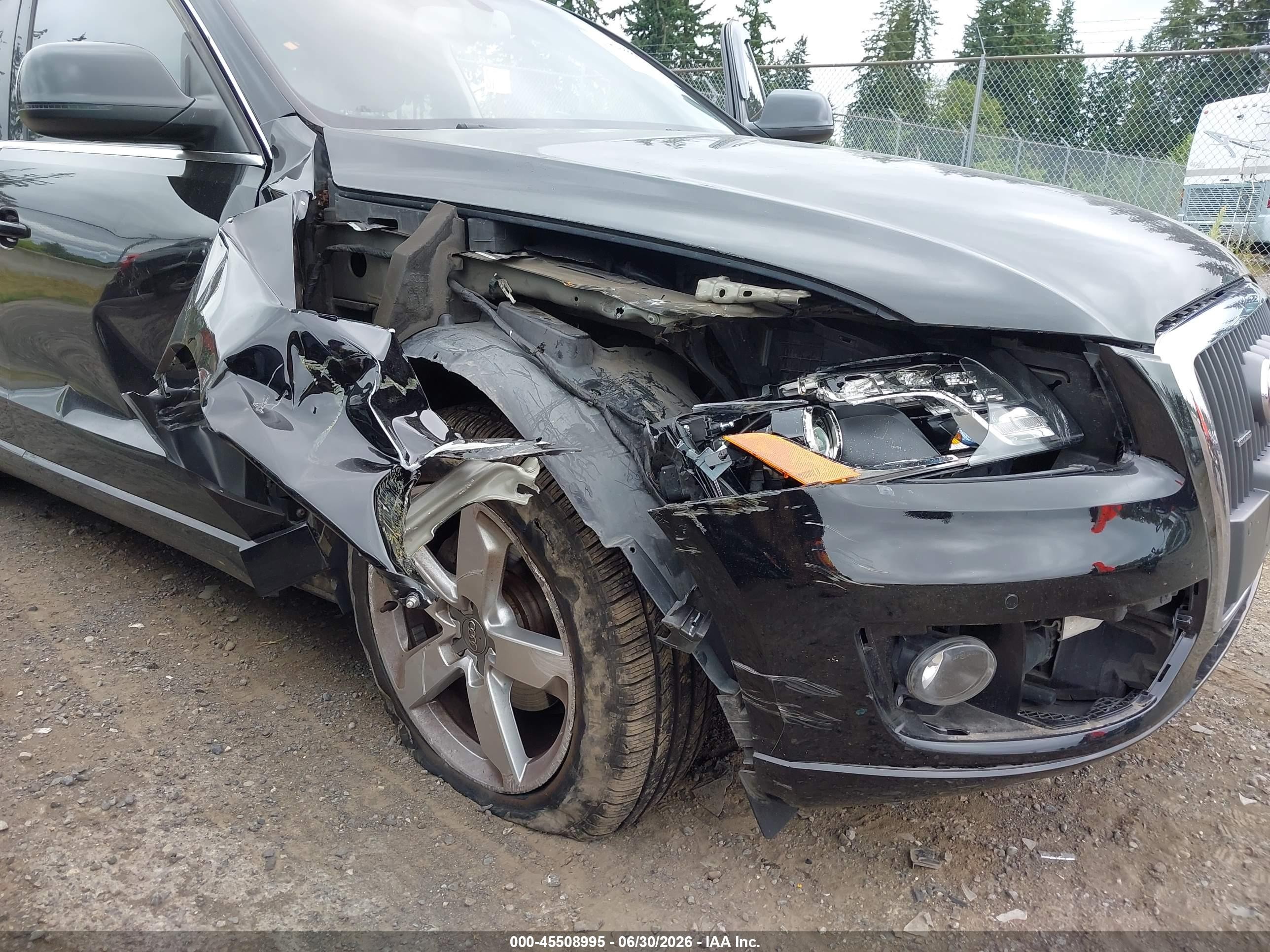 2011 Audi Q5 2.0t Premium Black vin: WA1LFAFP0BA085578