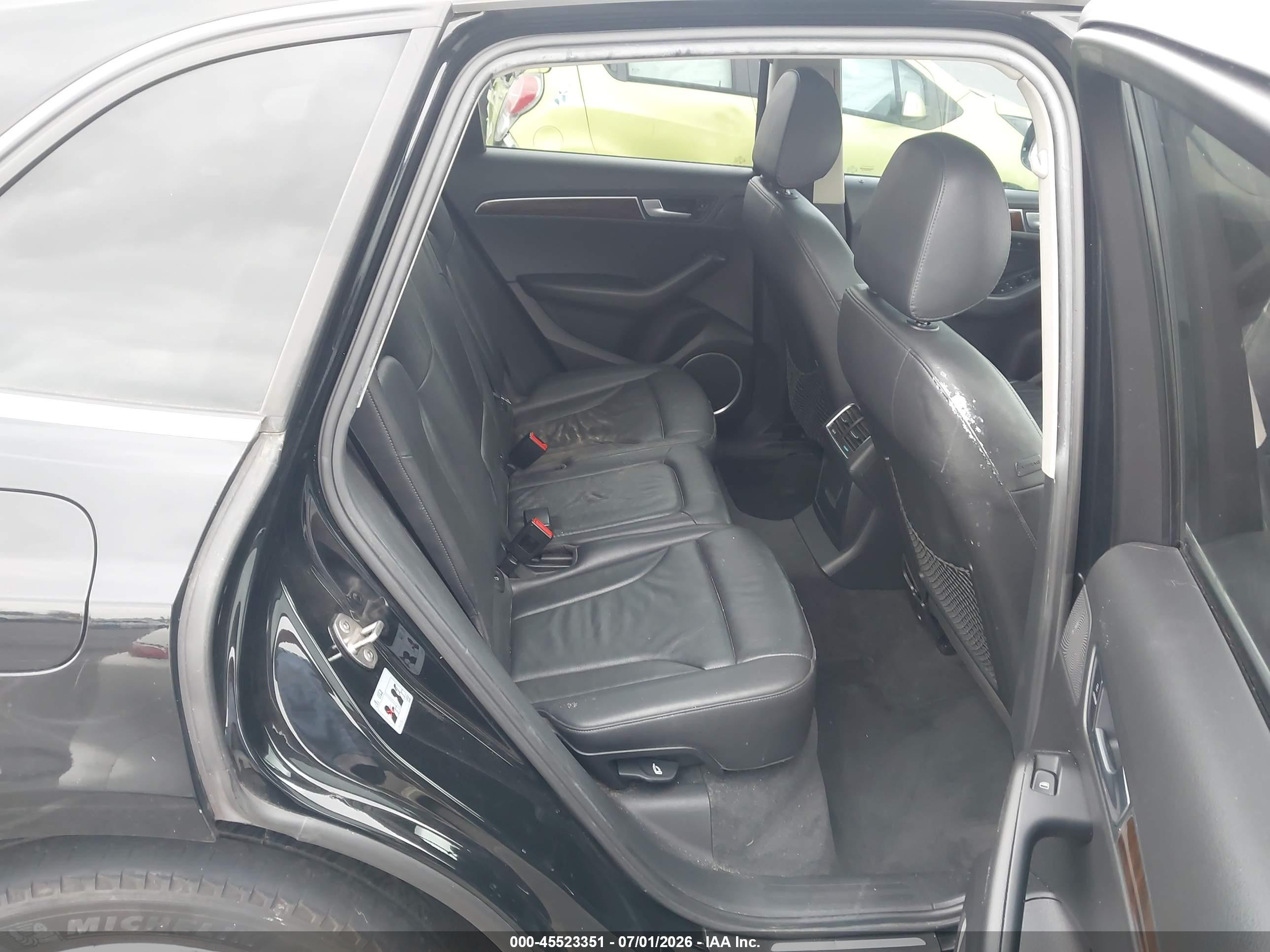 2012 Audi Q5 2.0t Premium Black vin: WA1LFAFP0CA096758