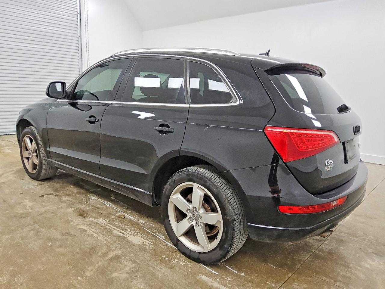 2012 Audi Q5 Premium Plus Черный vin: WA1LFAFP0CA108763
