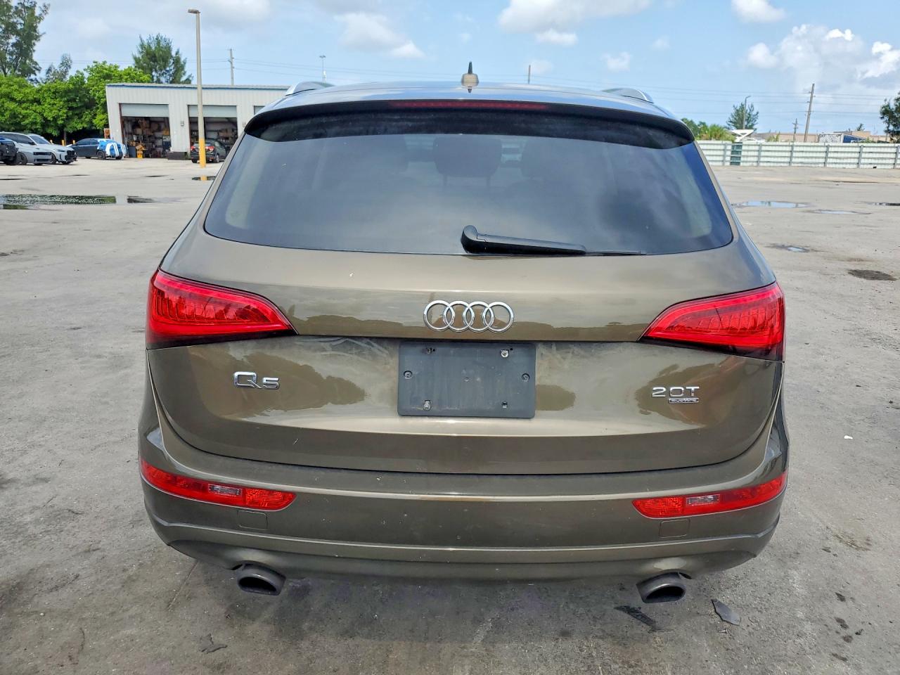 2014 Audi Q5 Premium Plus Коричневый vin: WA1LFAFP0EA002297