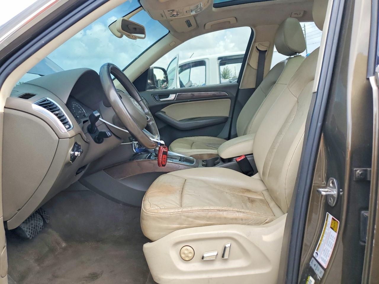 2014 Audi Q5 Premium Plus Коричневый vin: WA1LFAFP0EA002297