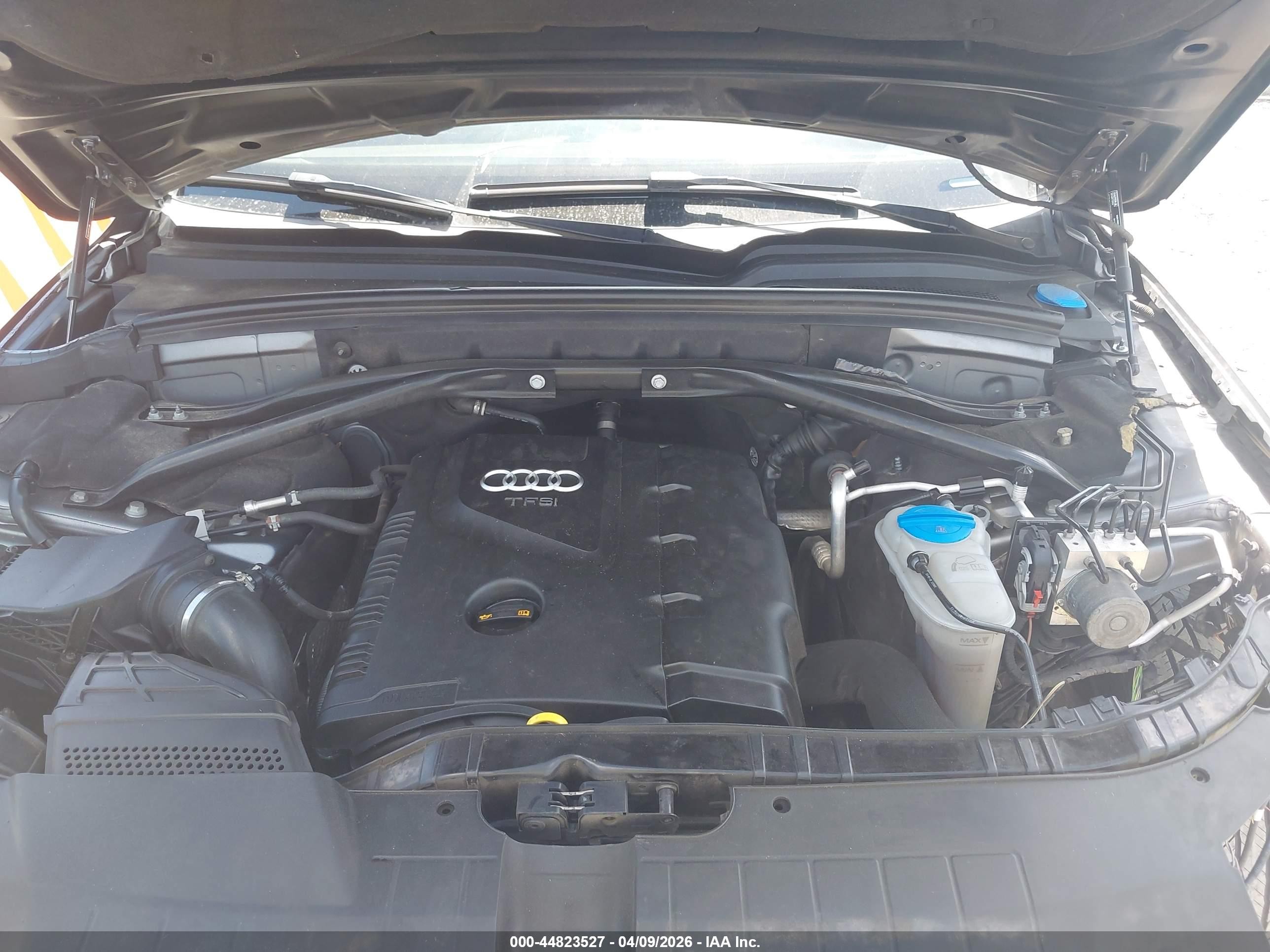 2014 Audi Q5 2.0t Premium Gray vin: WA1LFAFP0EA004986