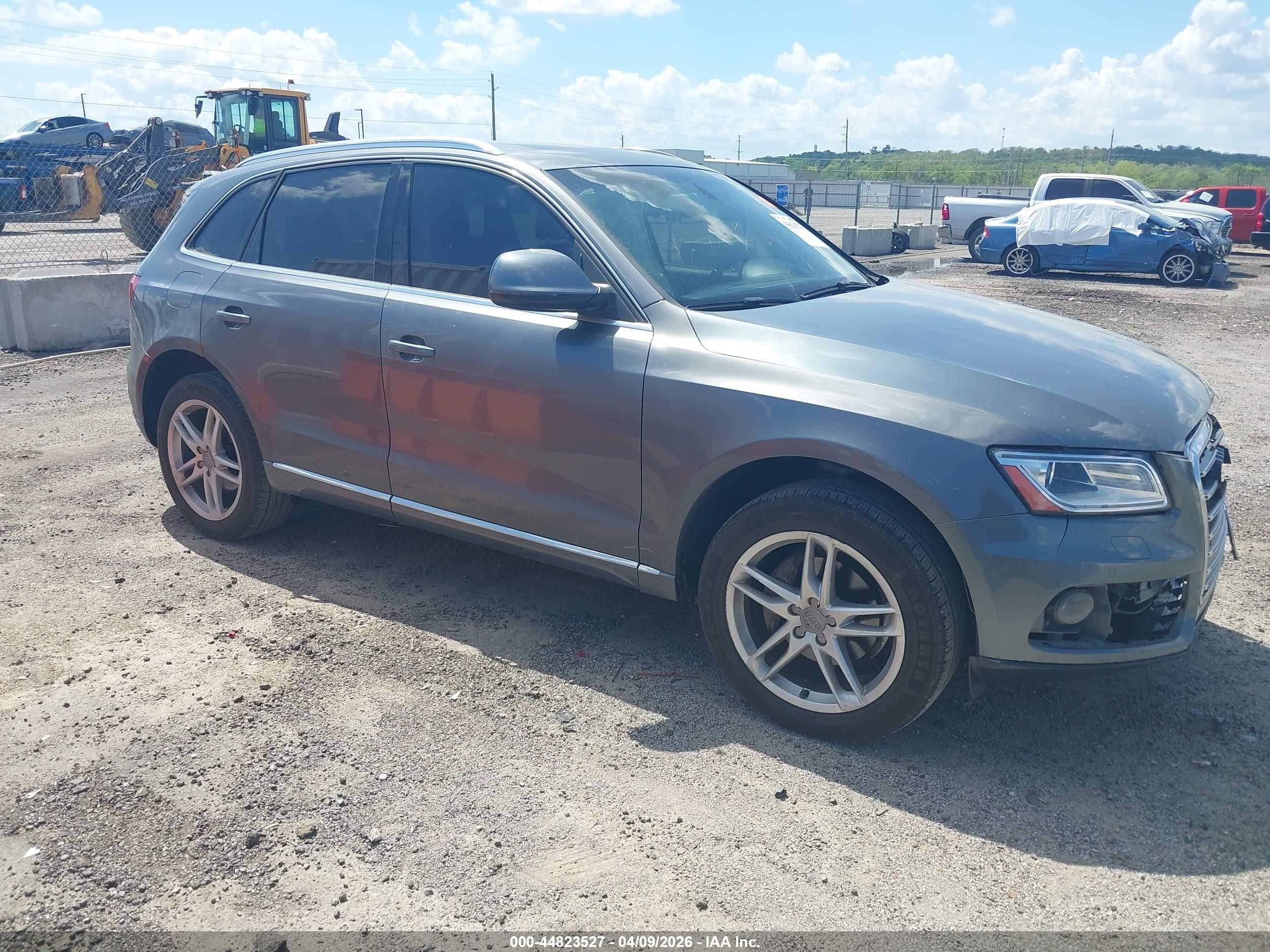 2014 Audi Q5 2.0t Premium Gray vin: WA1LFAFP0EA004986