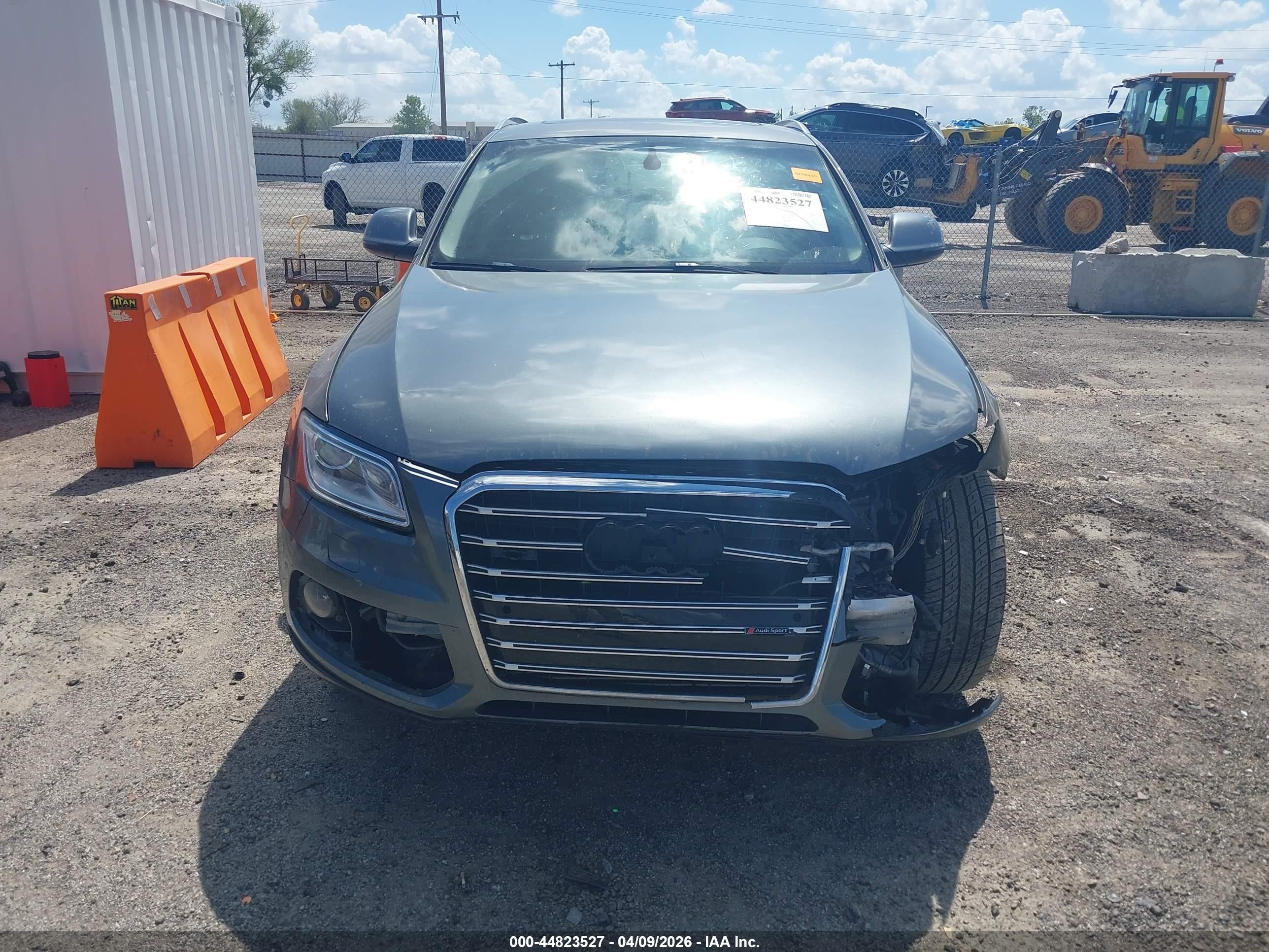 2014 Audi Q5 2.0t Premium Gray vin: WA1LFAFP0EA004986