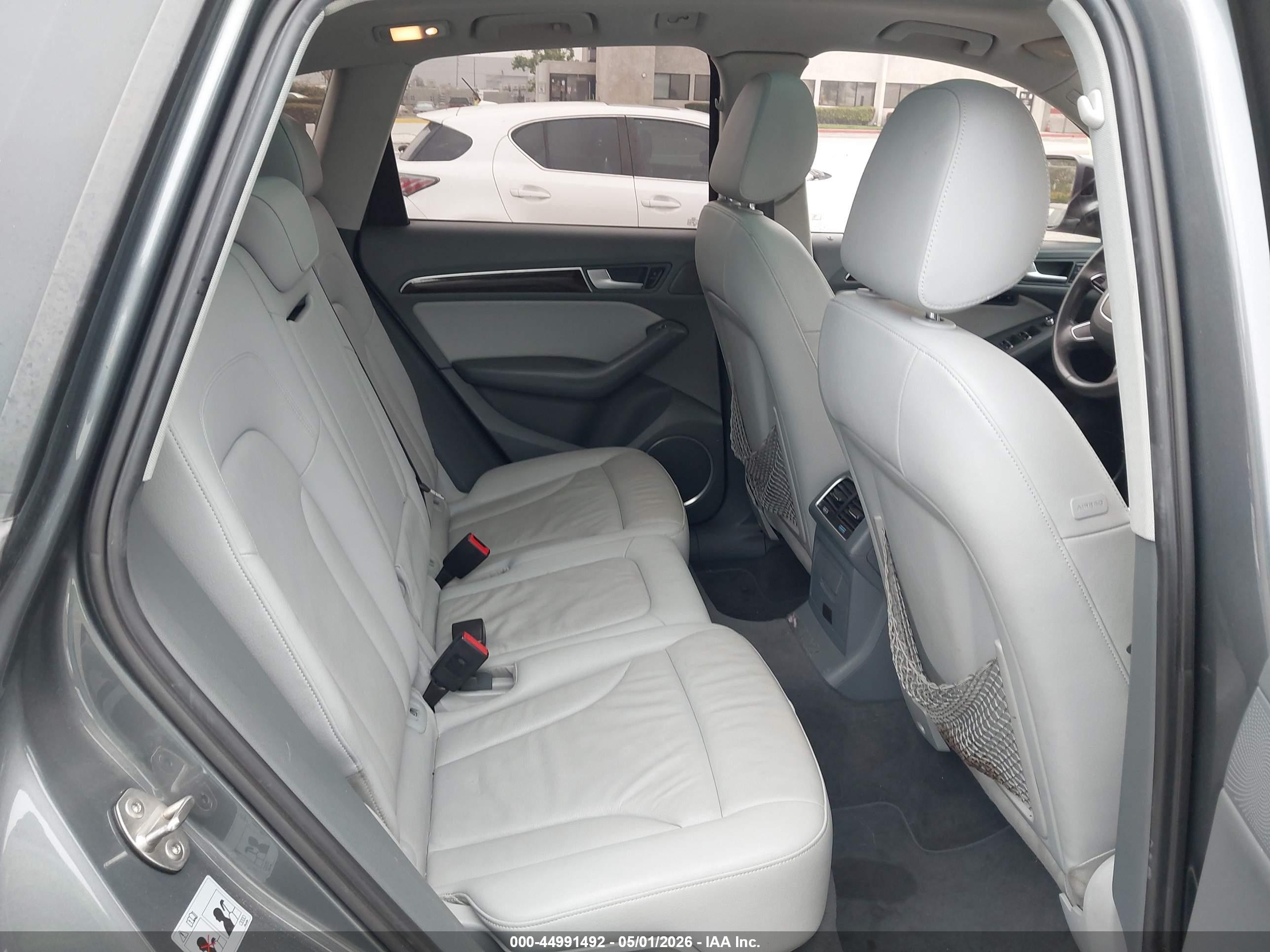 2014 Audi Q5 2.0t Premium Gray vin: WA1LFAFP0EA057087