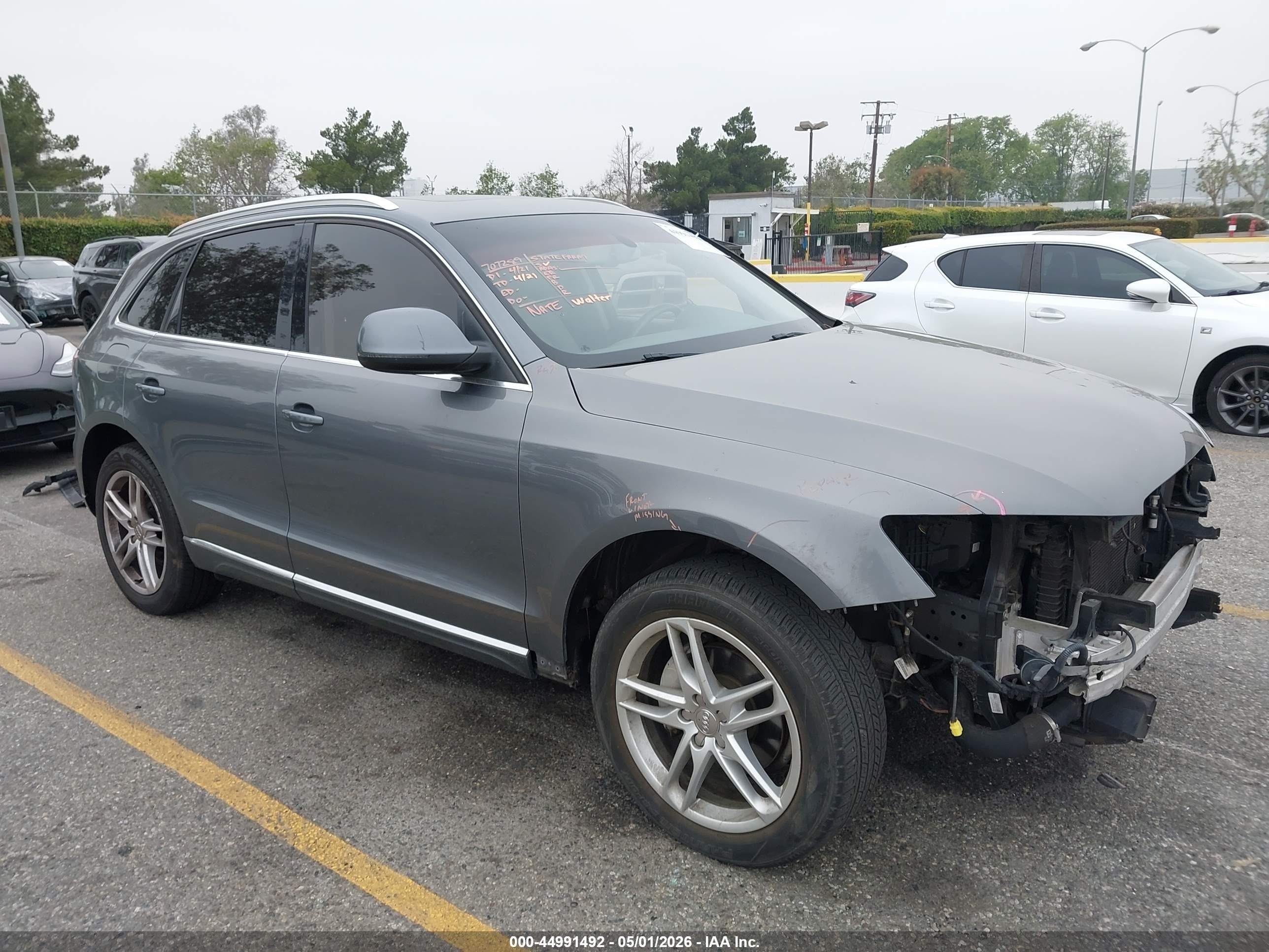 2014 Audi Q5 2.0t Premium Gray vin: WA1LFAFP0EA057087