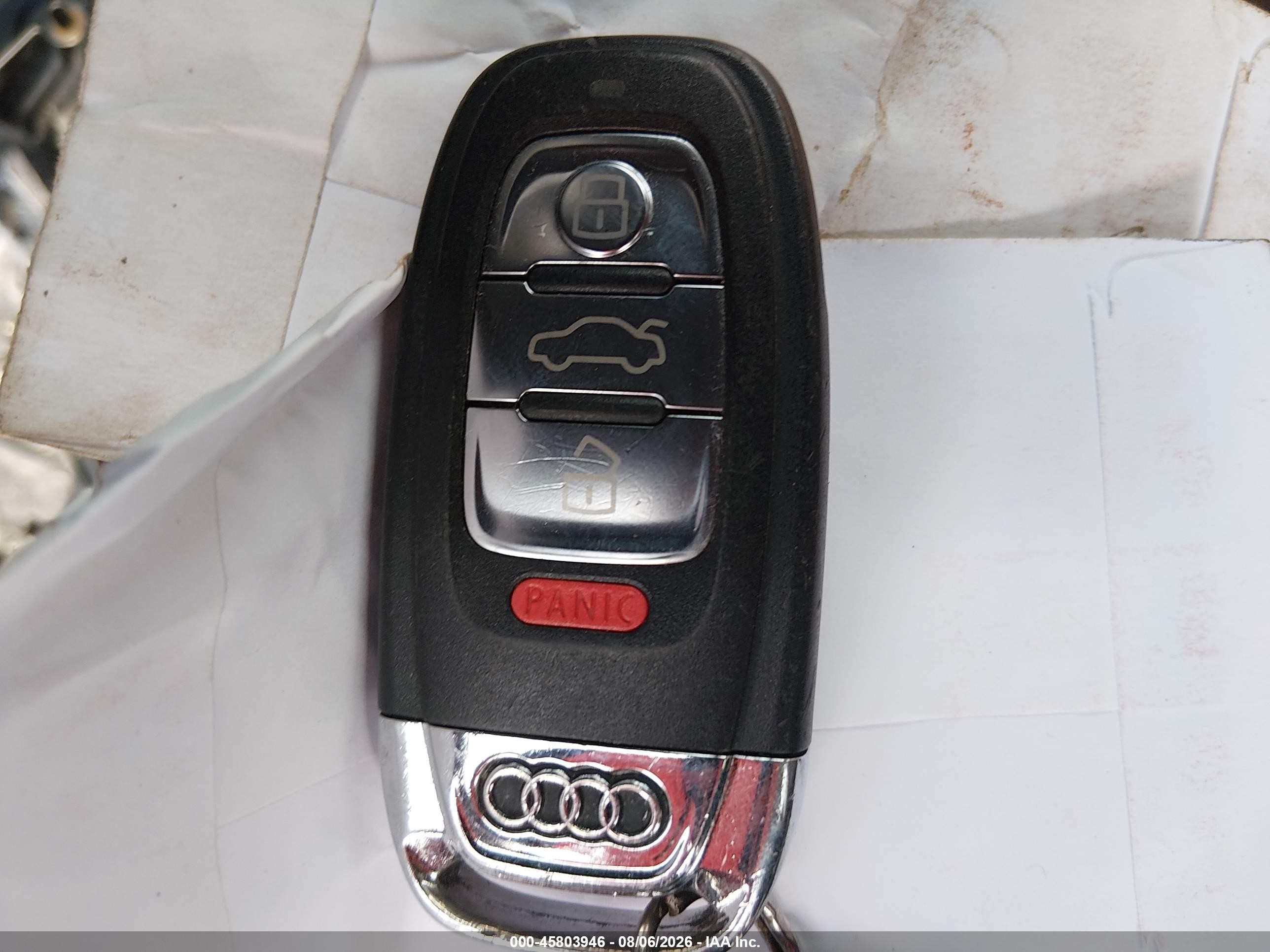 2014 Audi Q5 2.0t Premium Черный vin: WA1LFAFP0EA119507