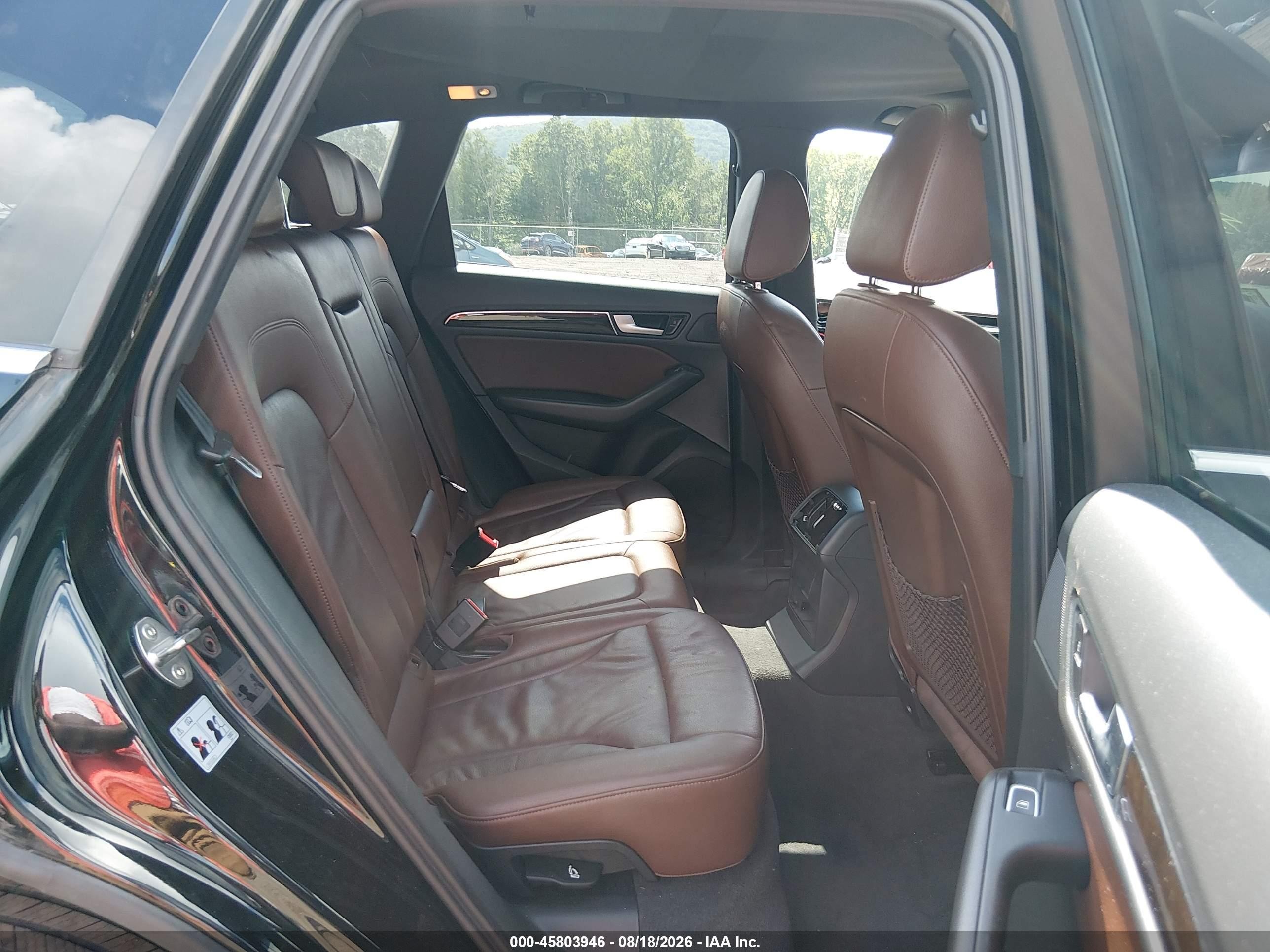 2014 Audi Q5 2.0t Premium Черный vin: WA1LFAFP0EA119507
