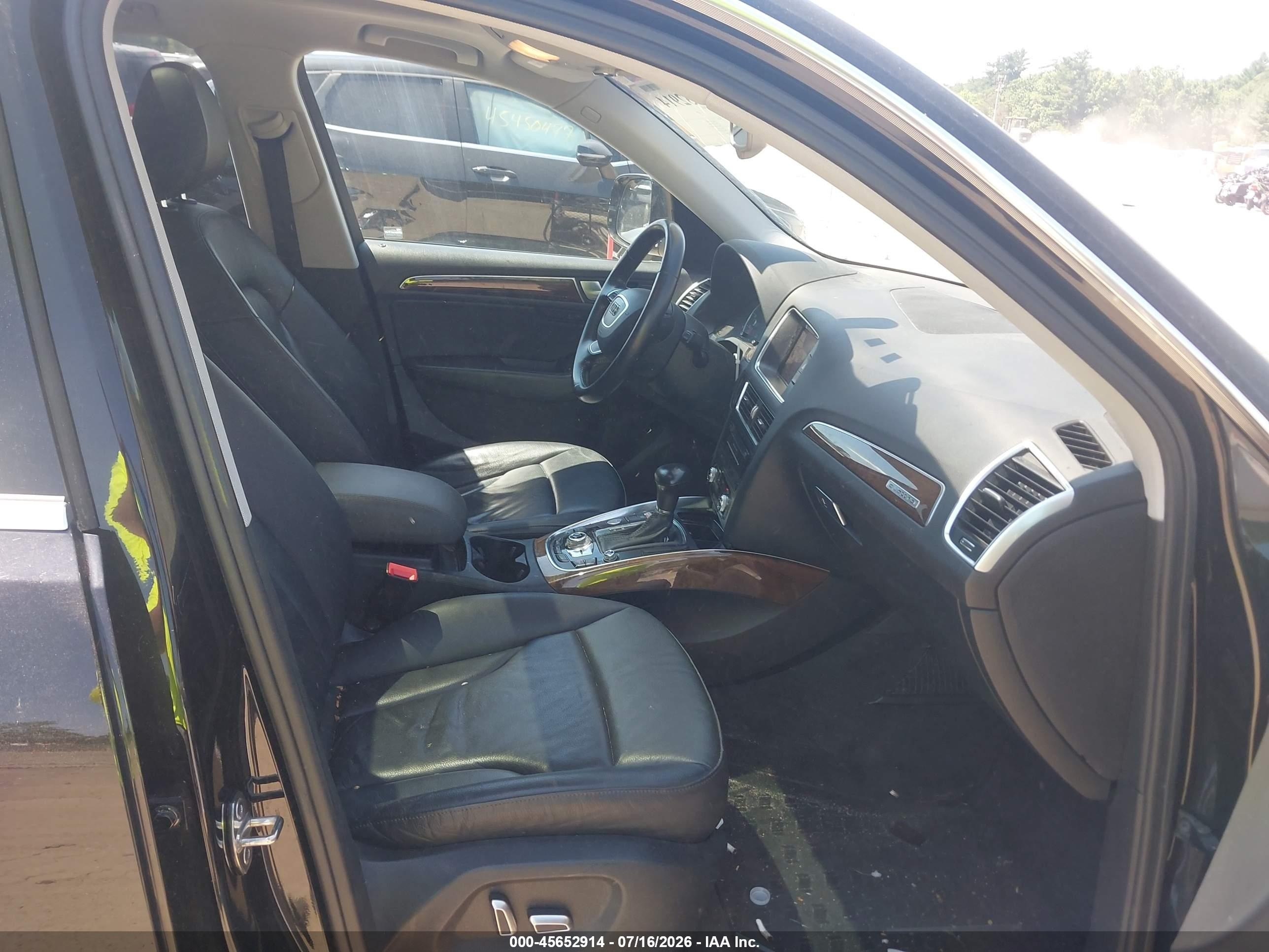 2015 Audi Q5 2.0t Premium Black vin: WA1LFAFP0FA021420
