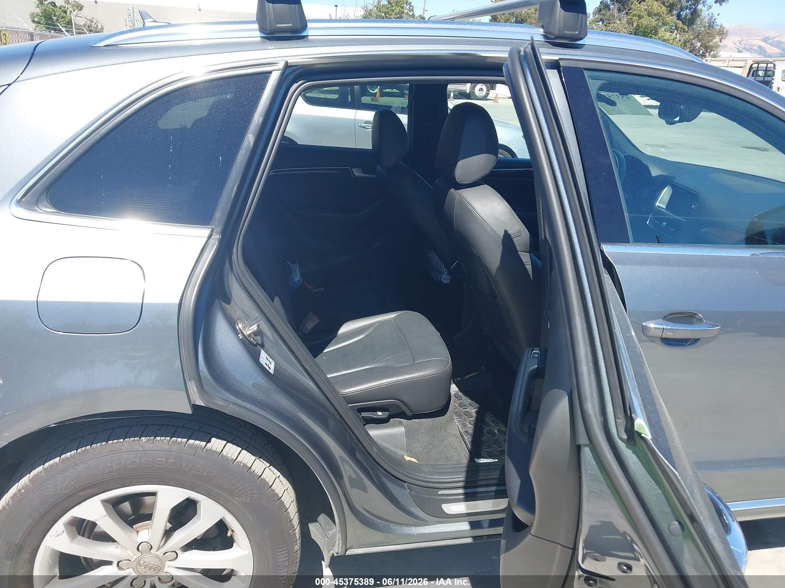 2015 Audi Q5 2.0t Premium Gray vin: WA1LFAFP0FA050626