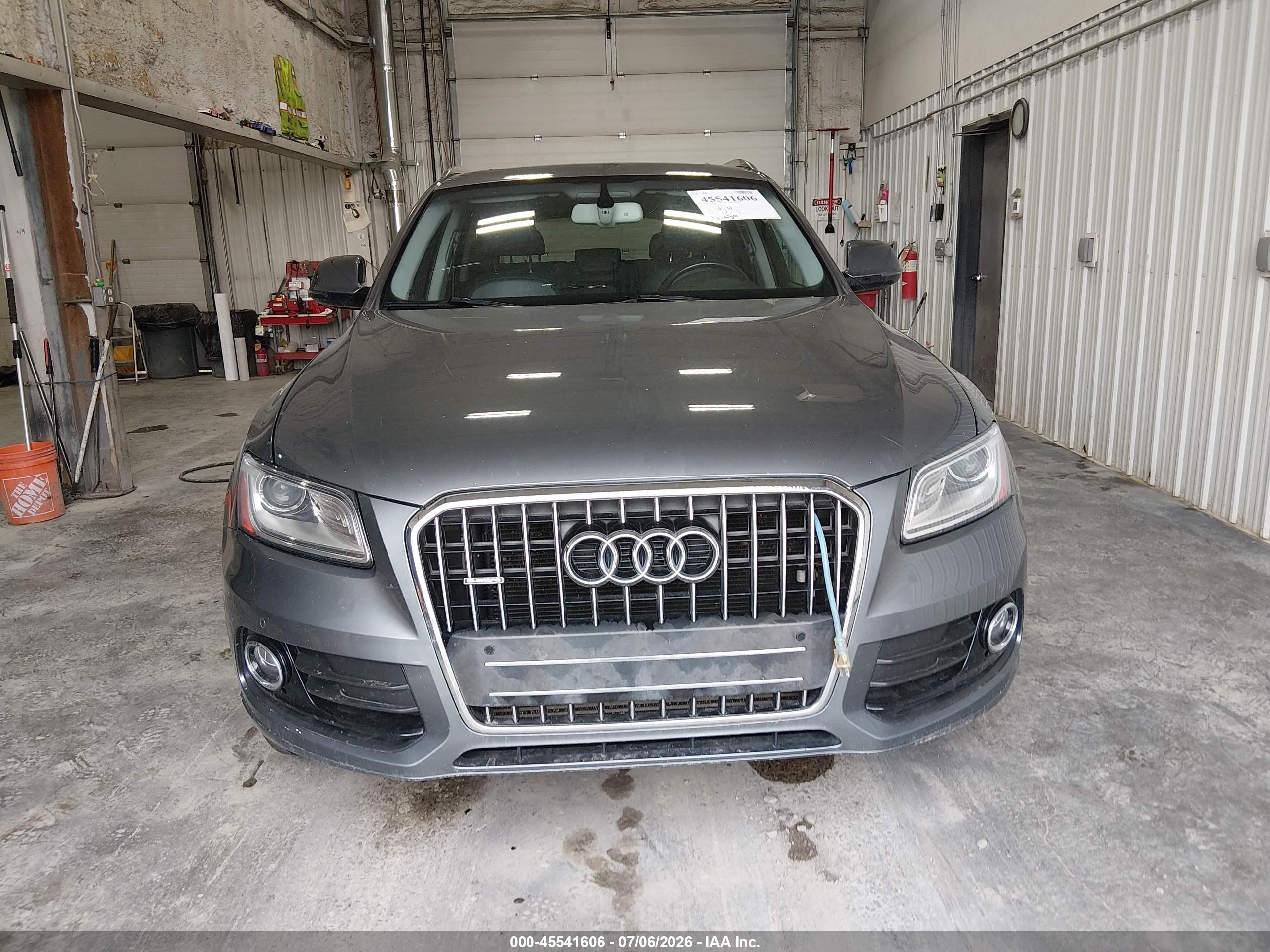 2015 Audi Q5 2.0t Premium Gray vin: WA1LFAFP0FA078149