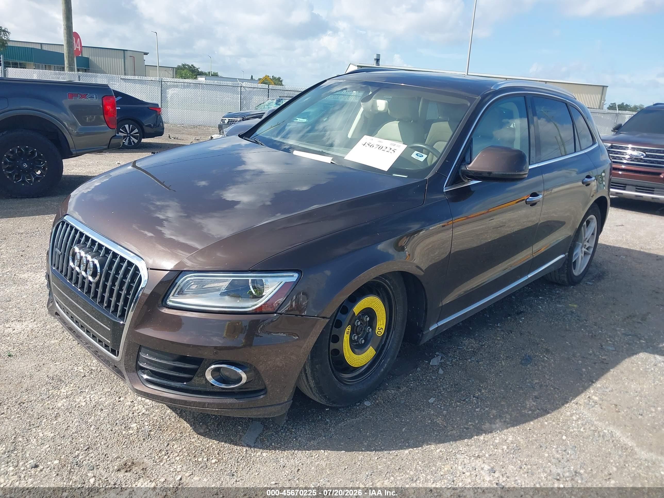 2015 Audi Q5 2.0t Premium Brown vin: WA1LFAFP0FA102577