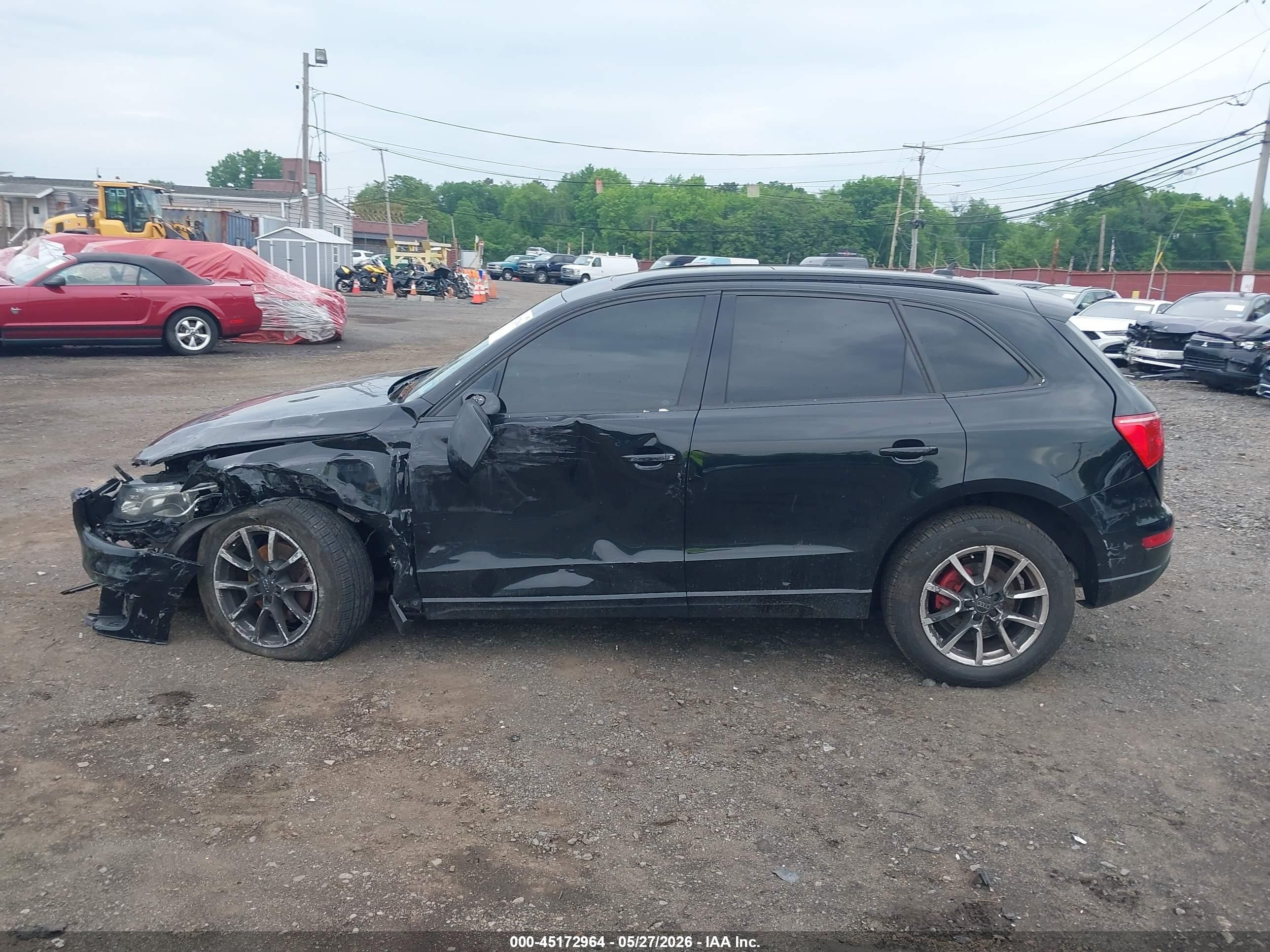 2011 Audi Q5 2.0t Premium Black vin: WA1LFAFP1BA024756