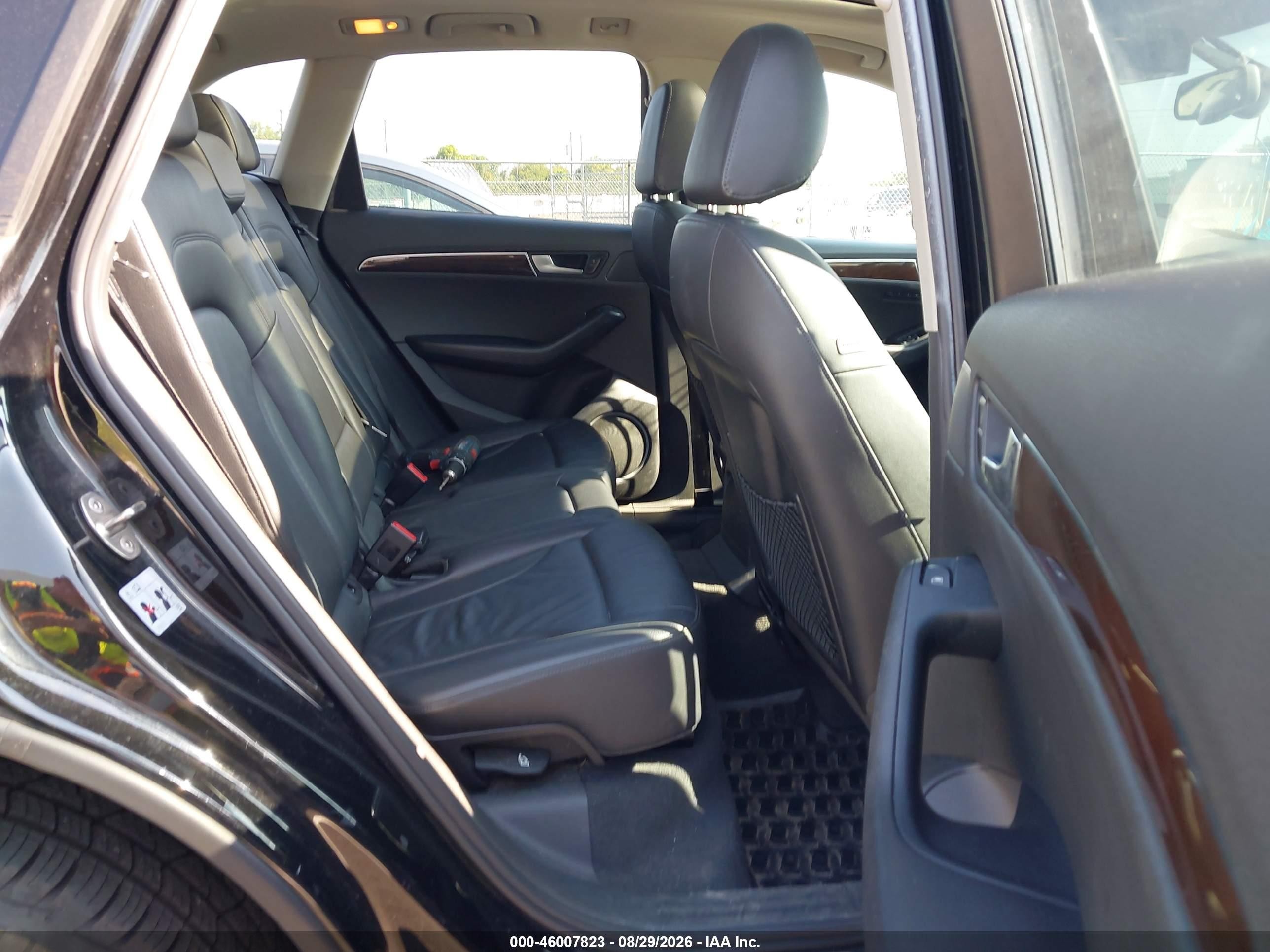 2011 Audi Q5 2.0t Premium Black vin: WA1LFAFP1BA034283