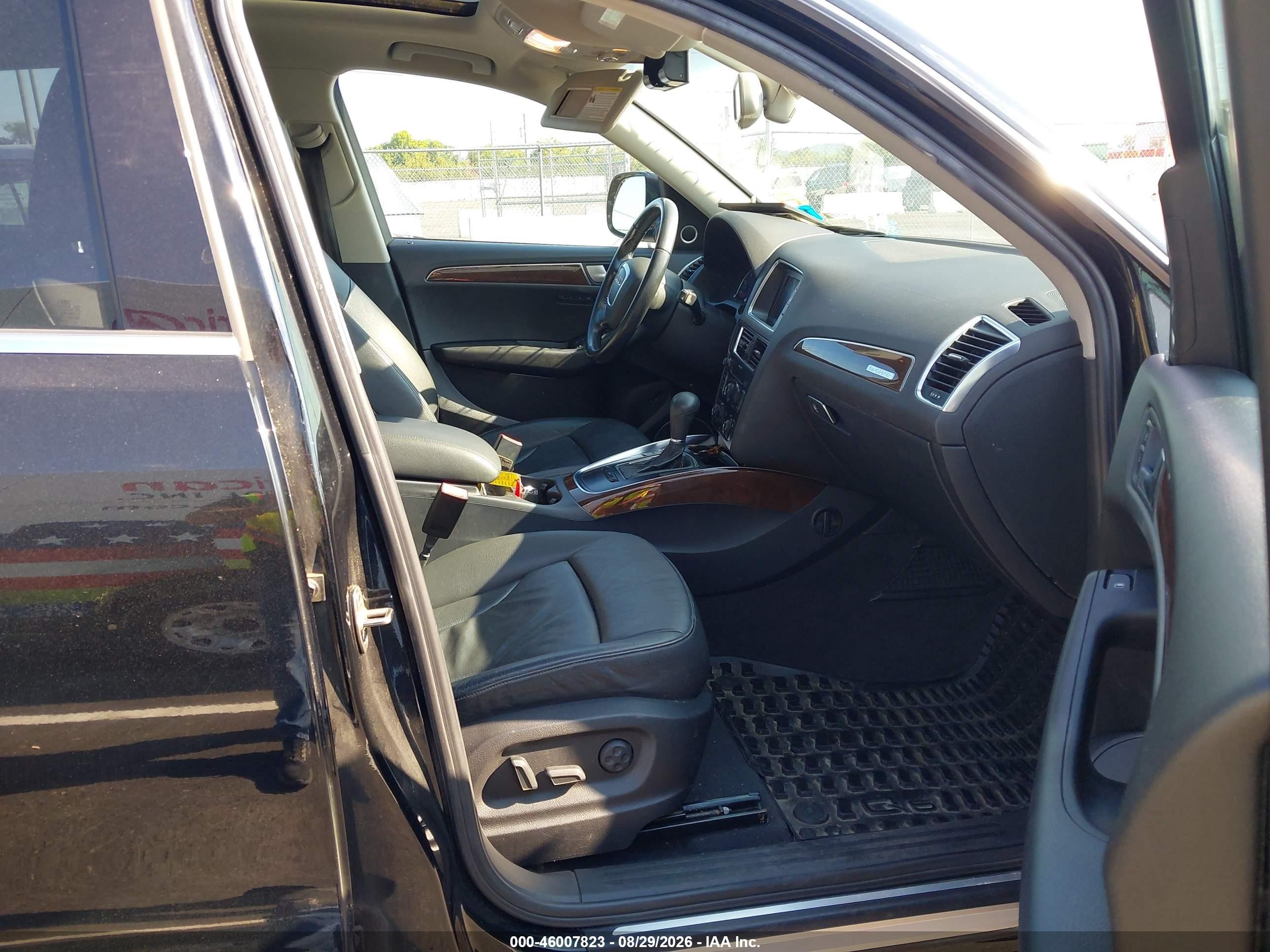 2011 Audi Q5 2.0t Premium Black vin: WA1LFAFP1BA034283
