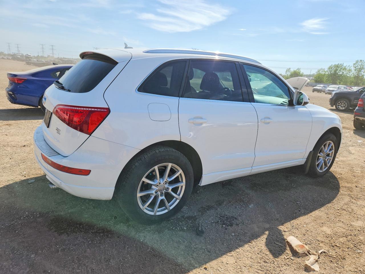 2011 Audi Q5 Premium Plus White vin: WA1LFAFP1BA074380