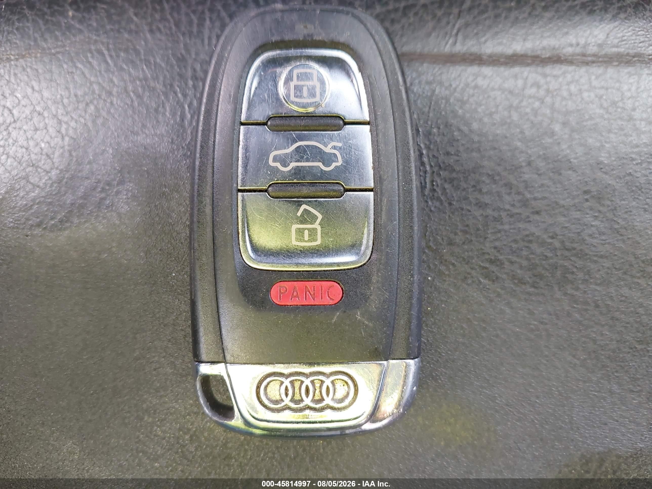 2011 Audi Q5 2.0t Premium Blue vin: WA1LFAFP1BA075092