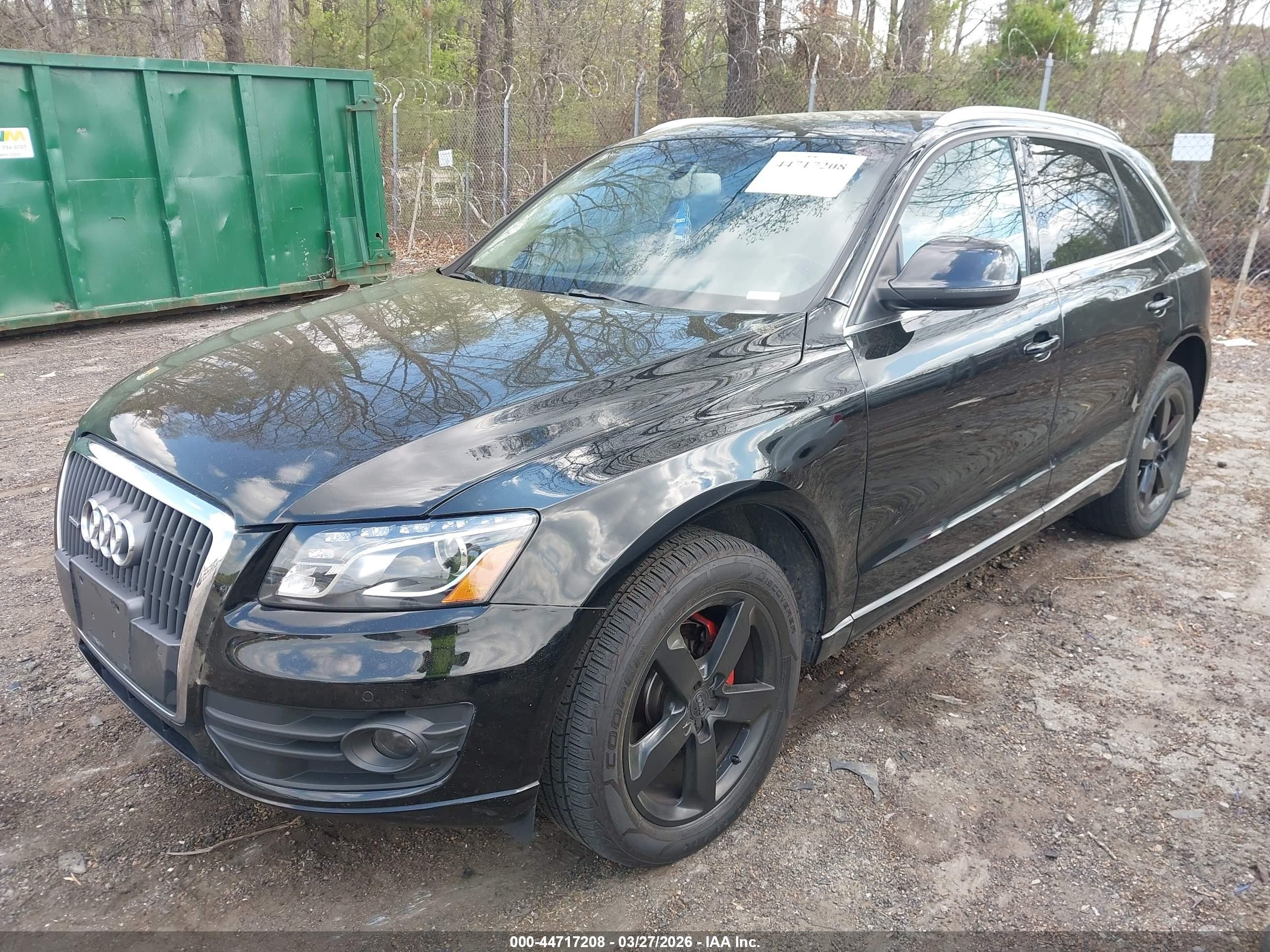 2011 Audi Q5 2.0t Premium Черный vin: WA1LFAFP1BA110147