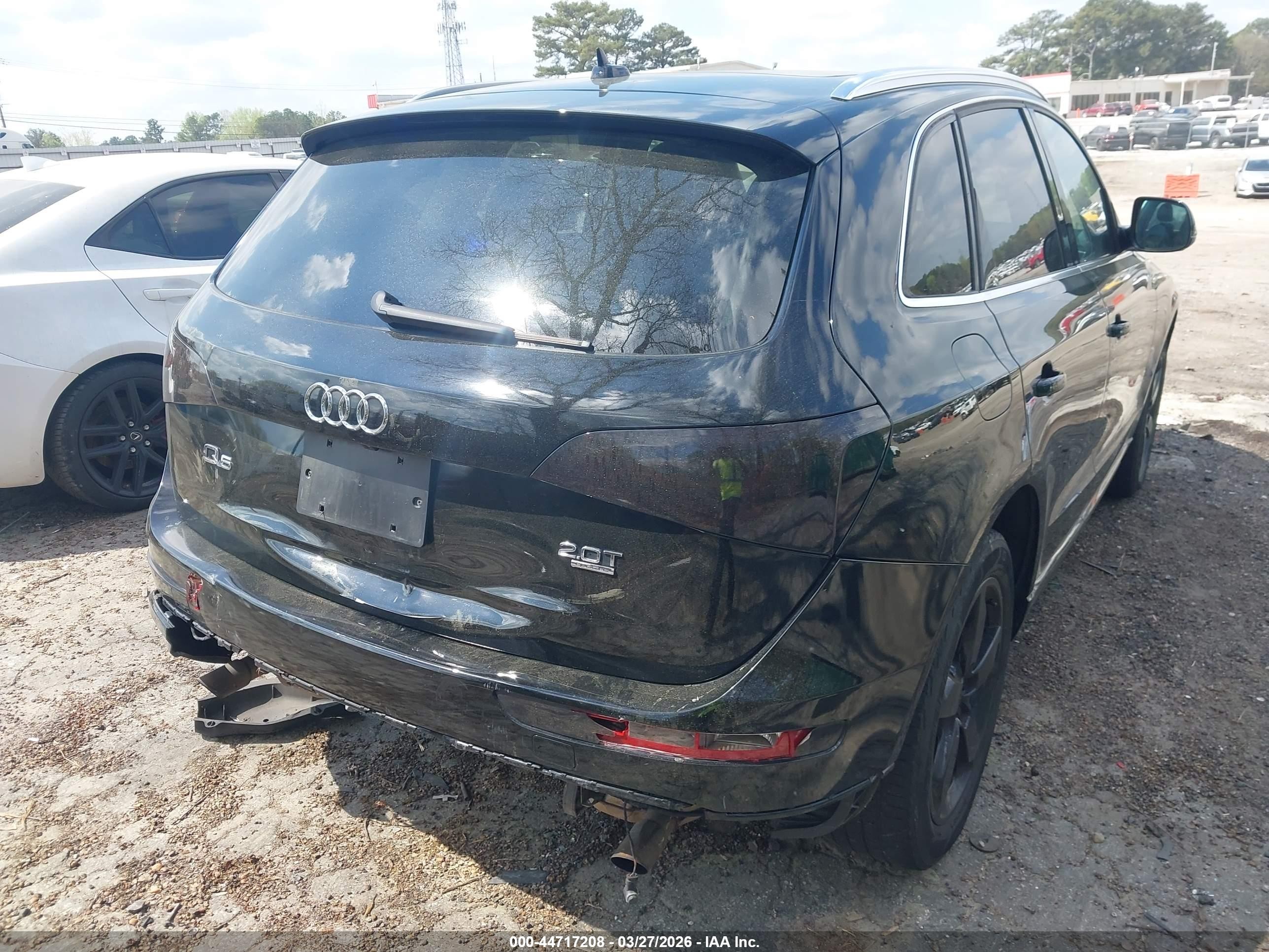 2011 Audi Q5 2.0t Premium Черный vin: WA1LFAFP1BA110147
