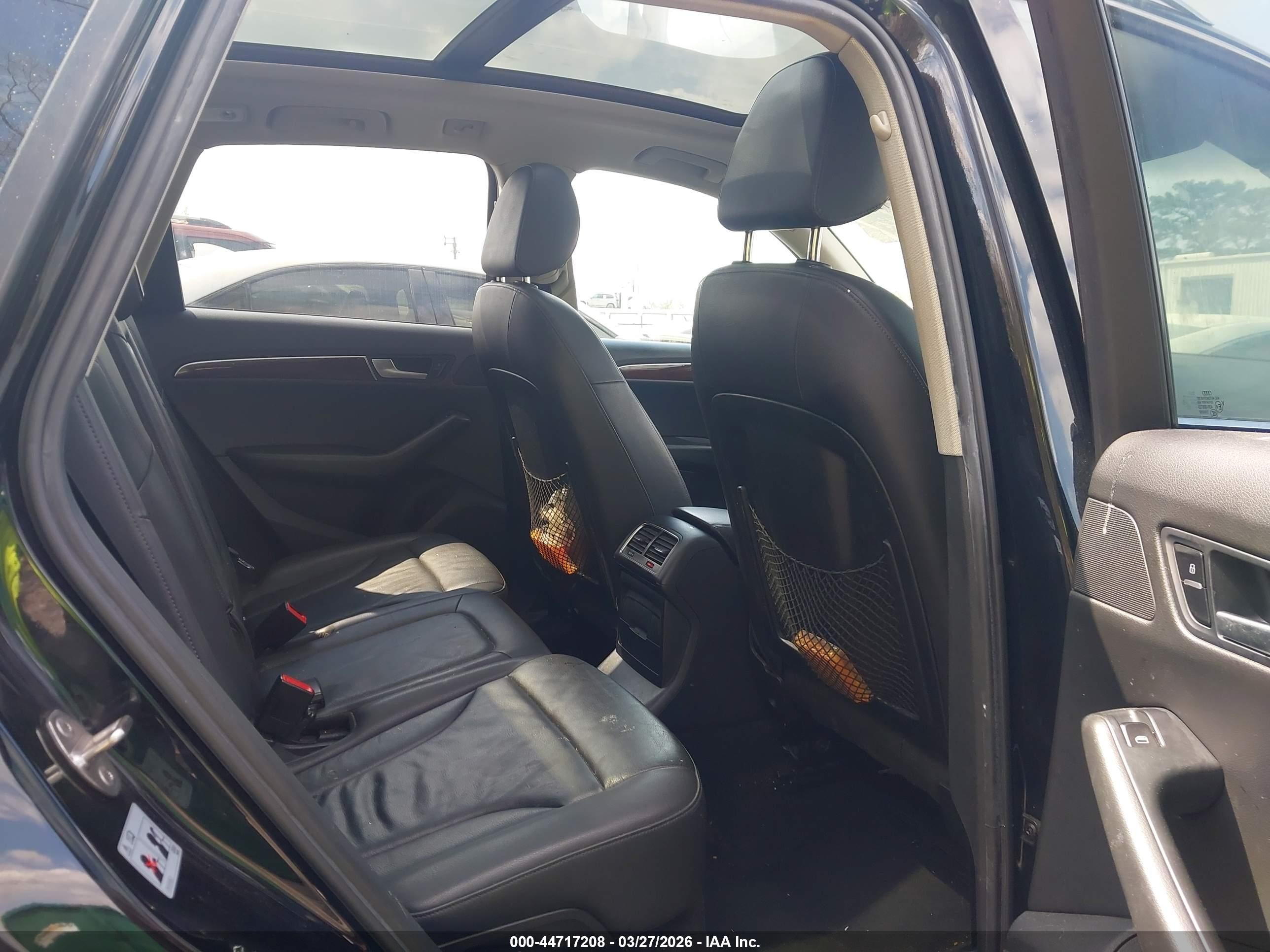 2011 Audi Q5 2.0t Premium Черный vin: WA1LFAFP1BA110147
