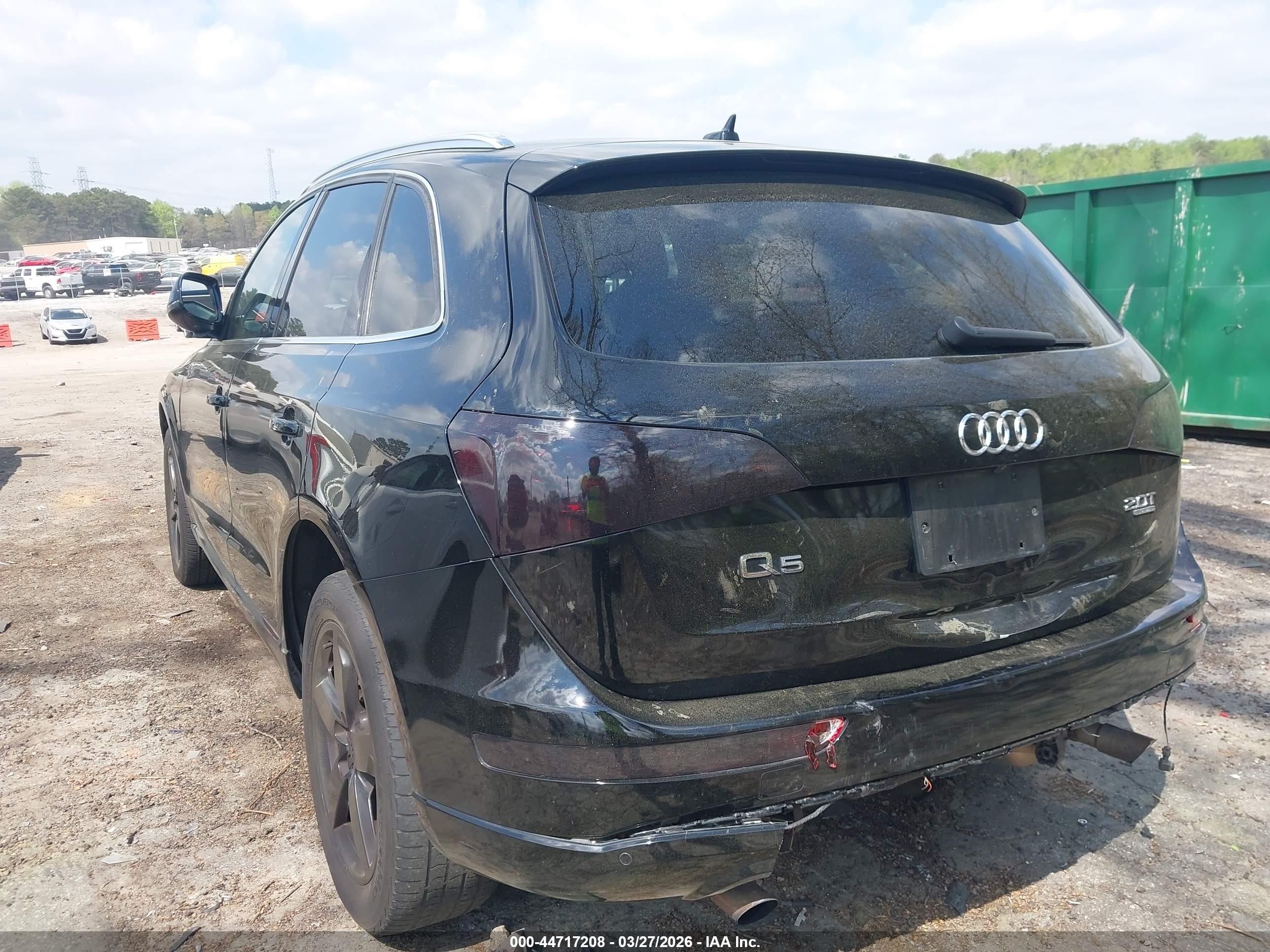 2011 Audi Q5 2.0t Premium Черный vin: WA1LFAFP1BA110147