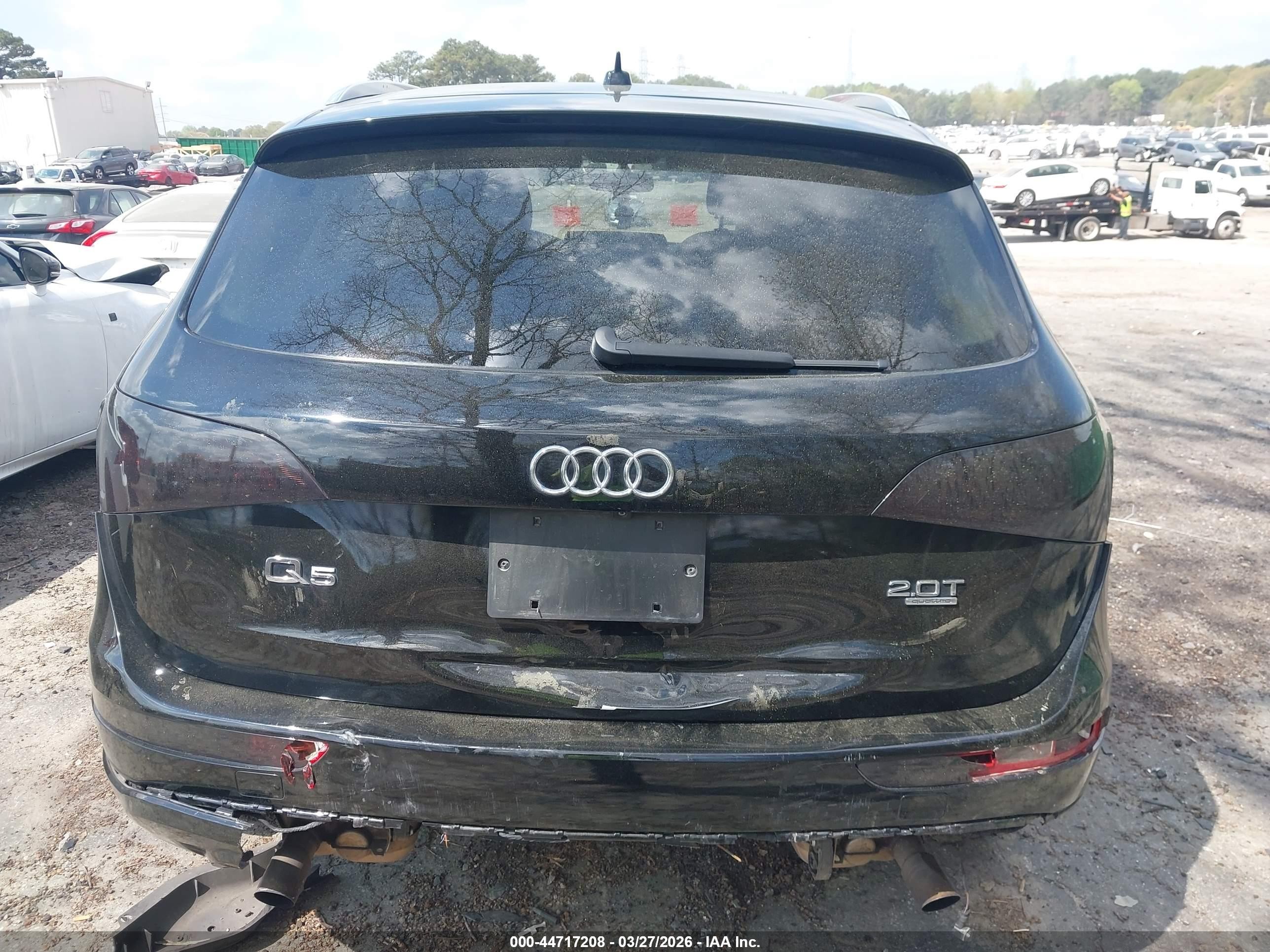 2011 Audi Q5 2.0t Premium Черный vin: WA1LFAFP1BA110147