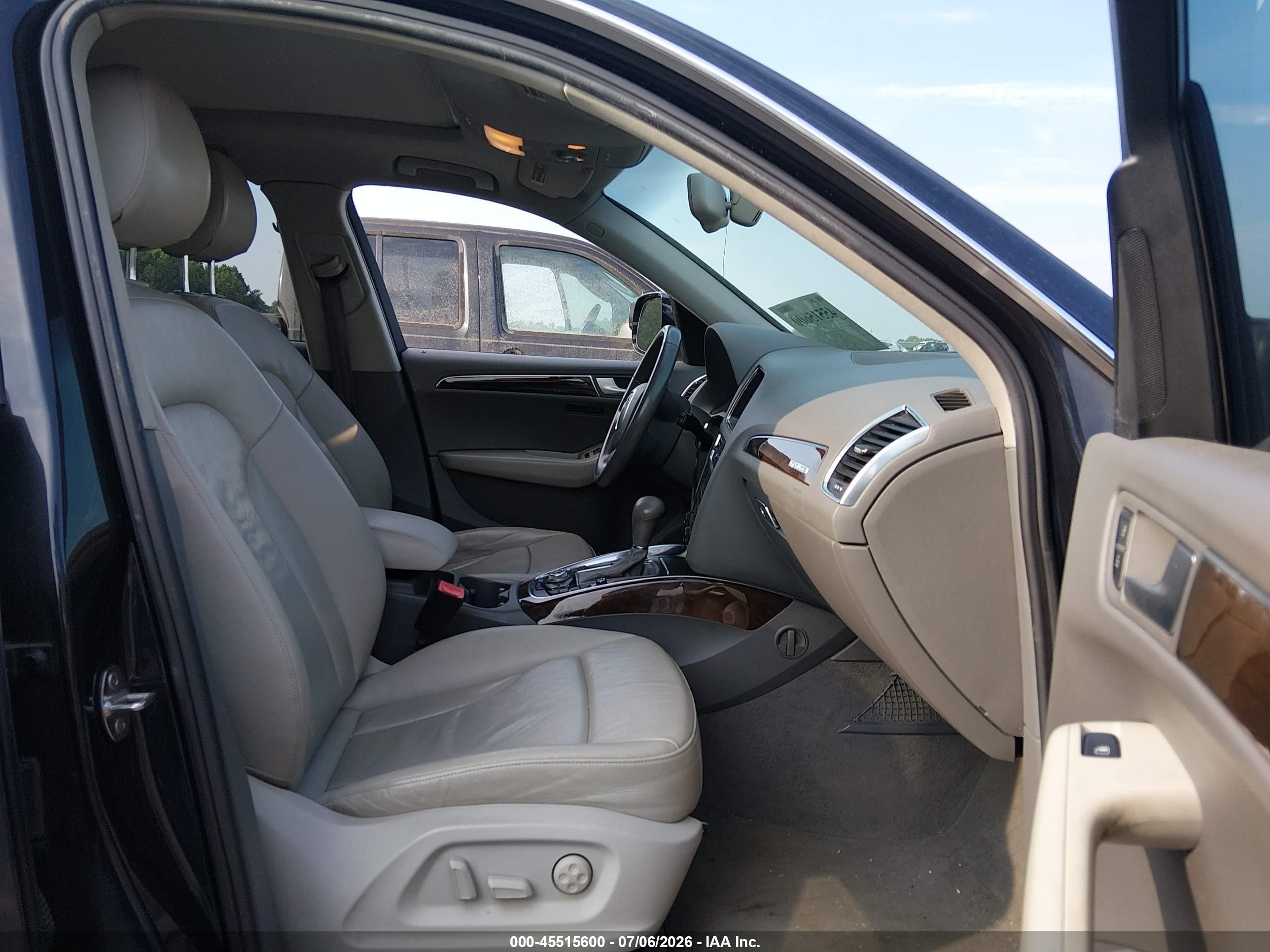 2012 Audi Q5 2.0t Premium Gray vin: WA1LFAFP1CA028789