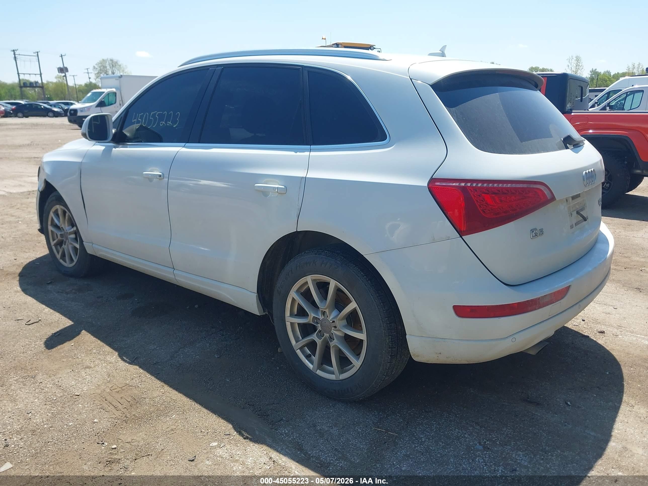 2012 Audi Q5 2.0t Premium White vin: WA1LFAFP1CA045432