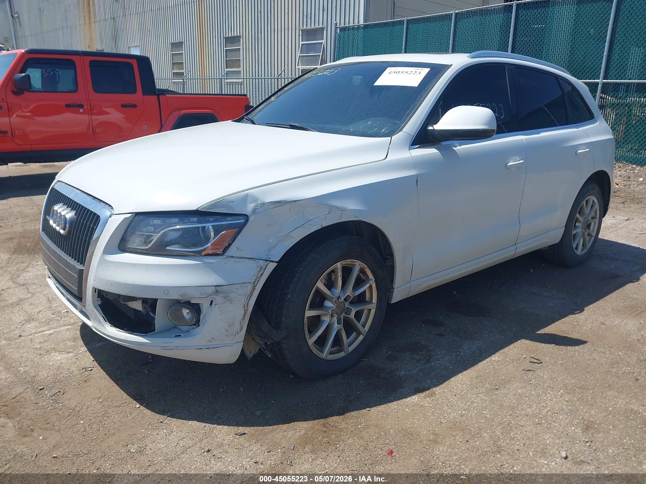 2012 Audi Q5 2.0t Premium White vin: WA1LFAFP1CA045432