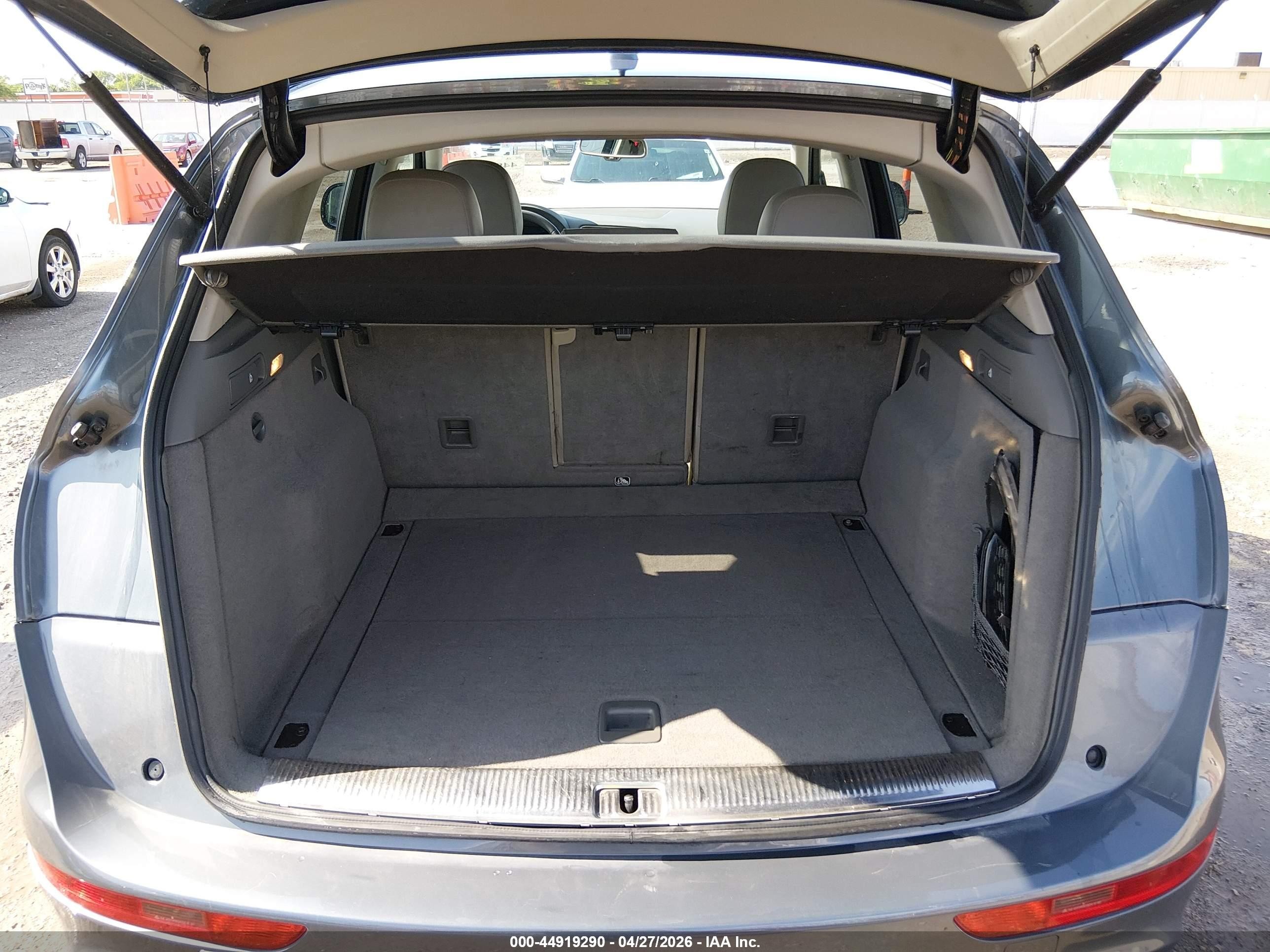 2012 Audi Q5 2.0t Premium Gray vin: WA1LFAFP1CA066863