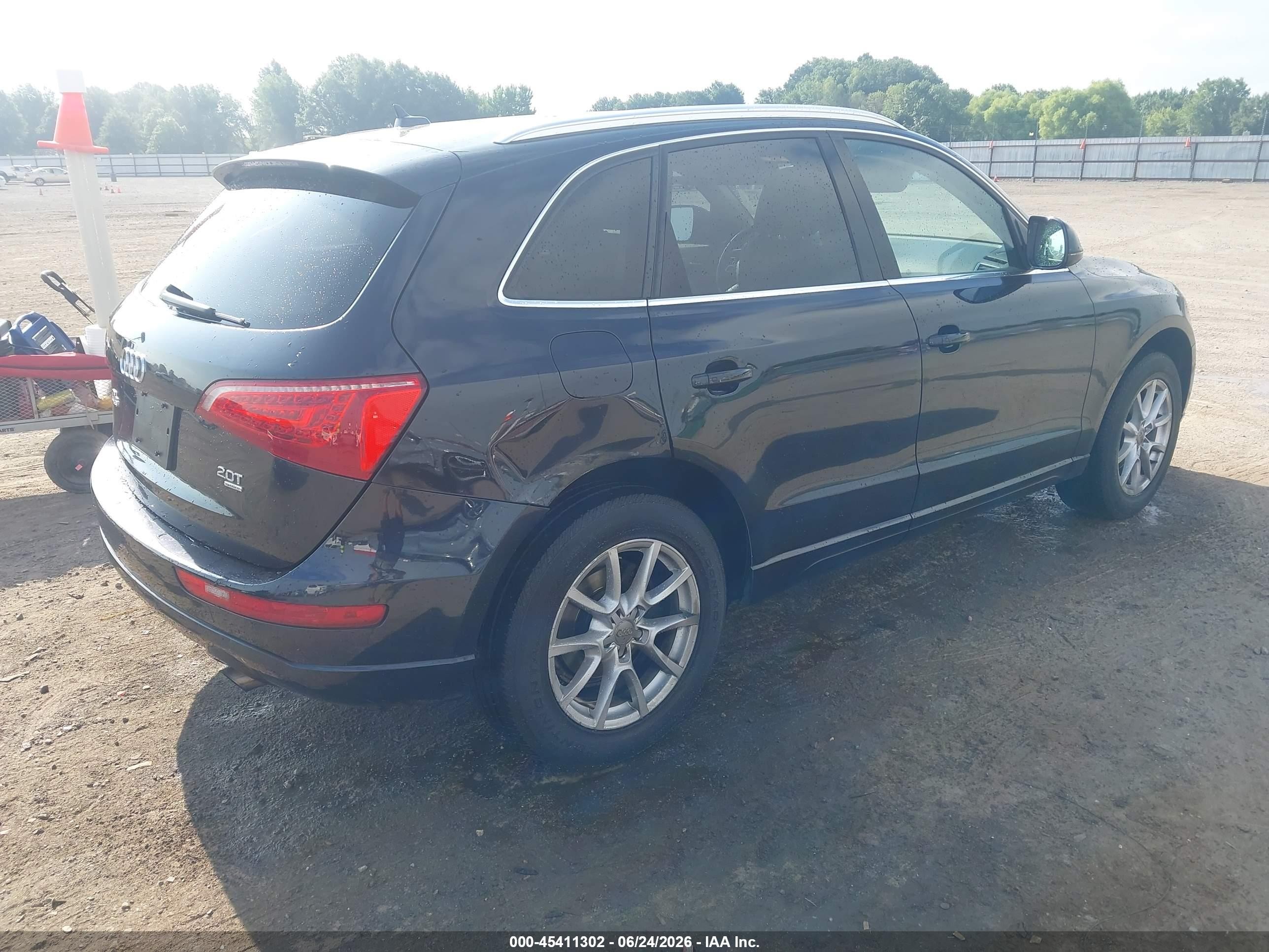 2012 Audi Q5 2.0t Premium Dark Blue vin: WA1LFAFP1CA090791