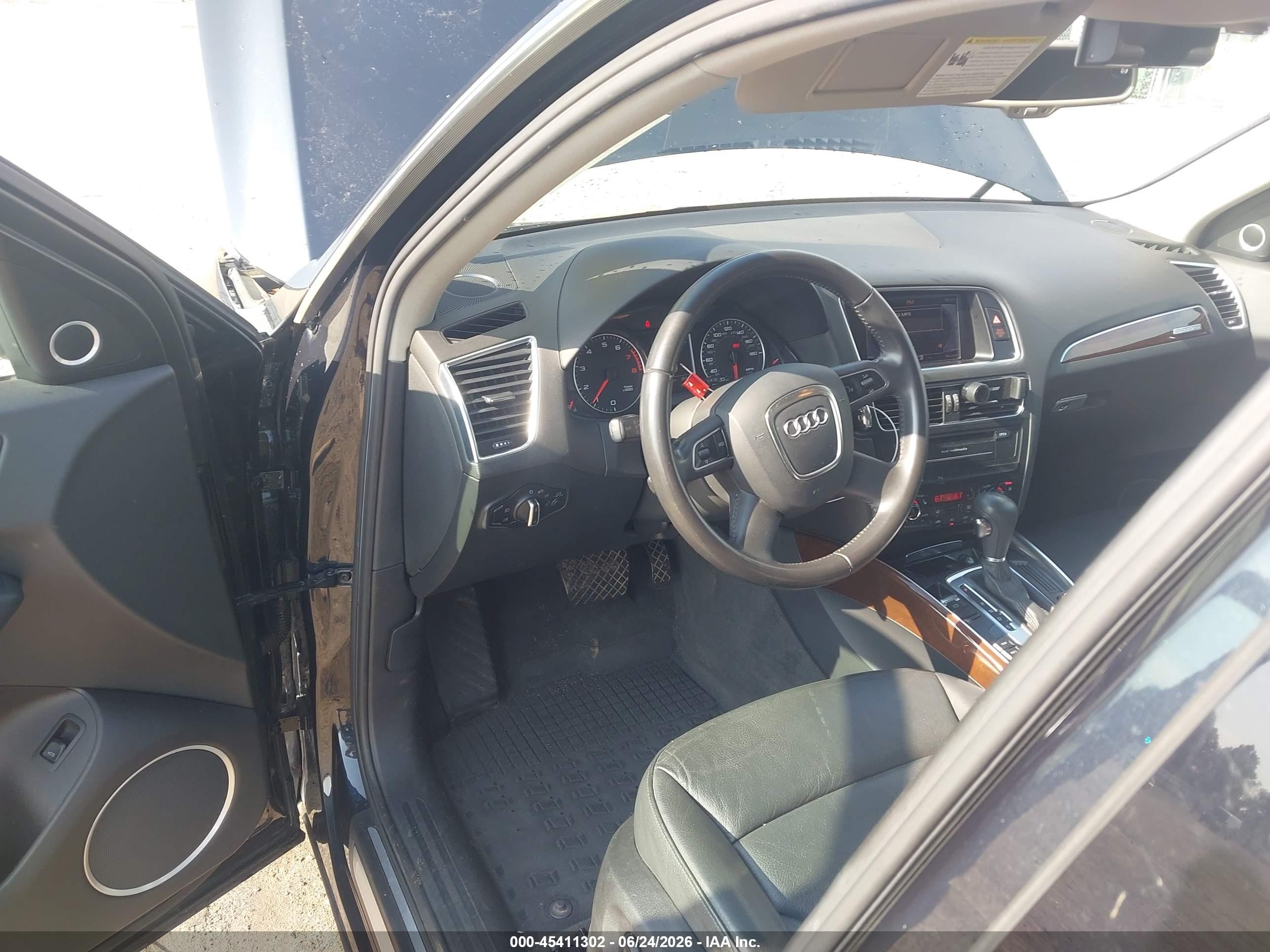 2012 Audi Q5 2.0t Premium Dark Blue vin: WA1LFAFP1CA090791