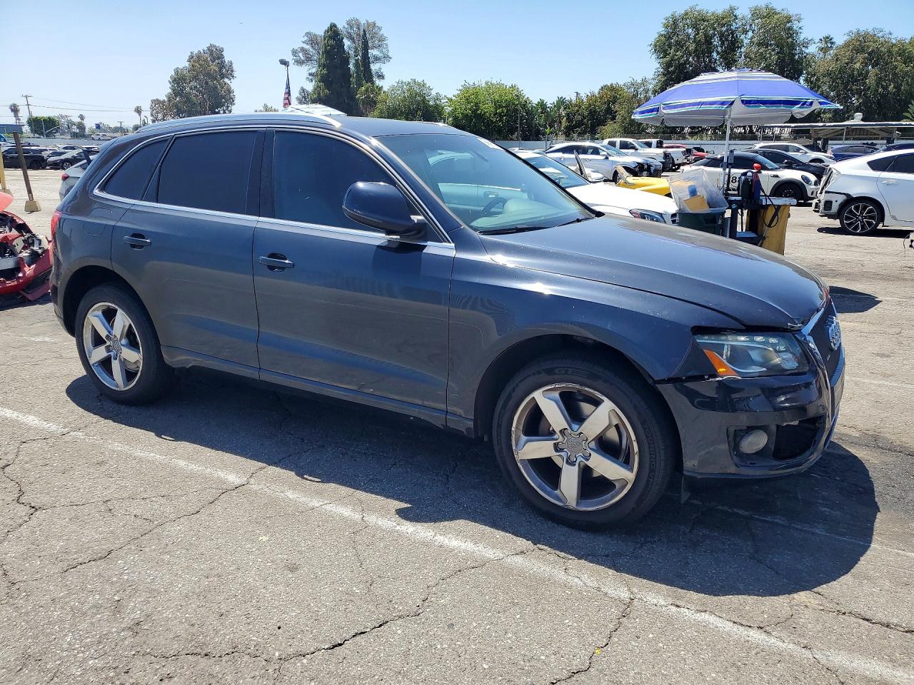 2012 Audi Q5 Premium Plus Blue vin: WA1LFAFP1CA101935