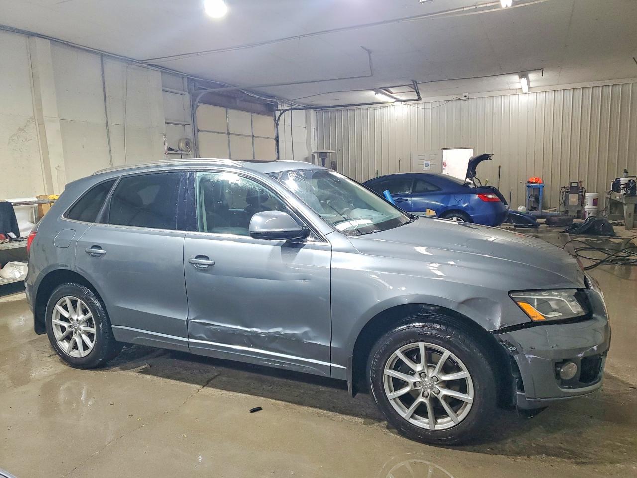 2012 Audi Q5 Premium Plus Gray vin: WA1LFAFP1CA121487