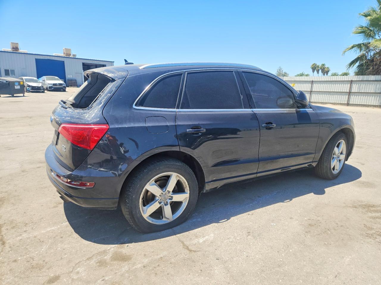 2012 Audi Q5 Premium Plus Blue vin: WA1LFAFP1CA124325