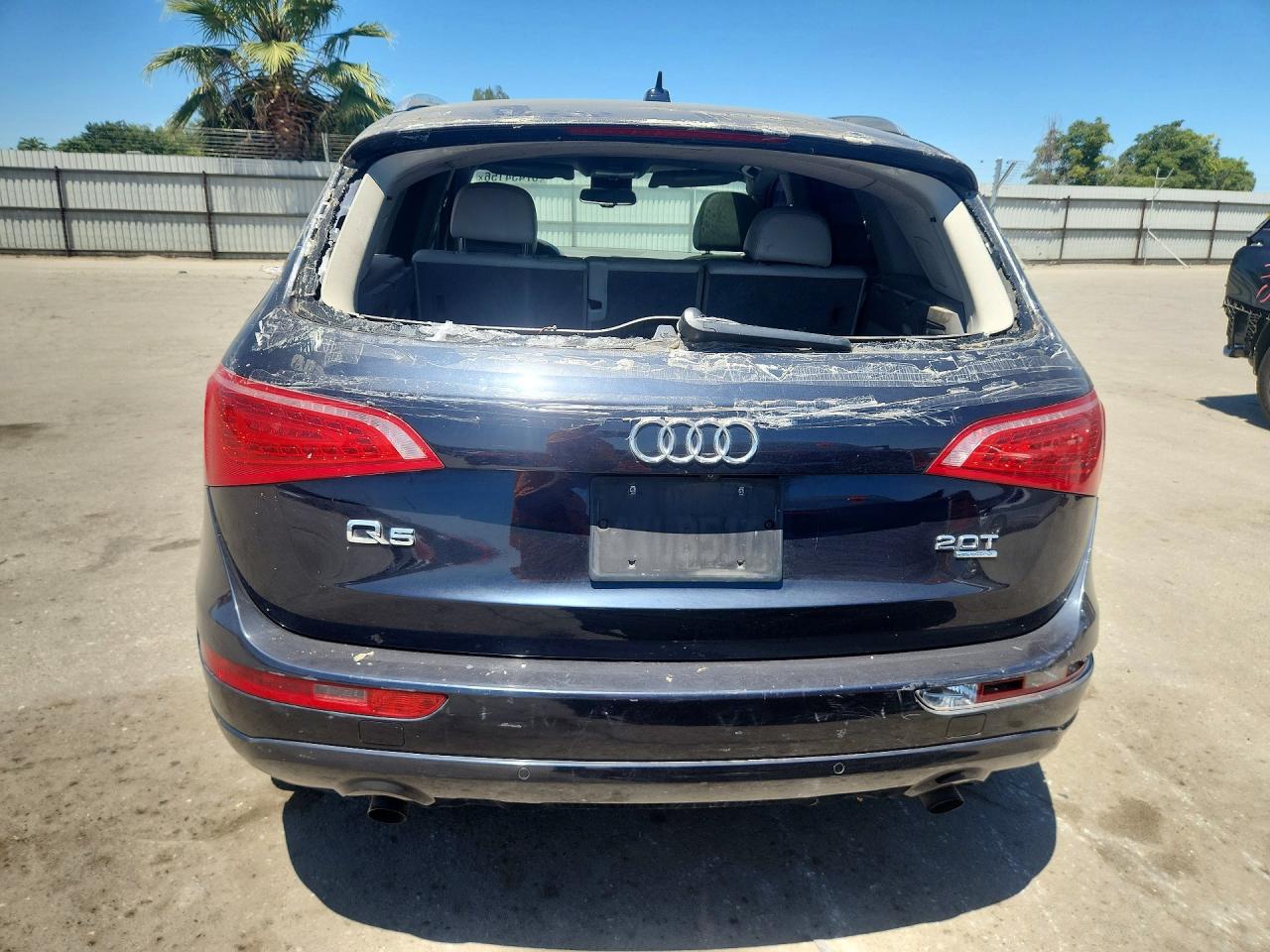 2012 Audi Q5 Premium Plus Blue vin: WA1LFAFP1CA124325